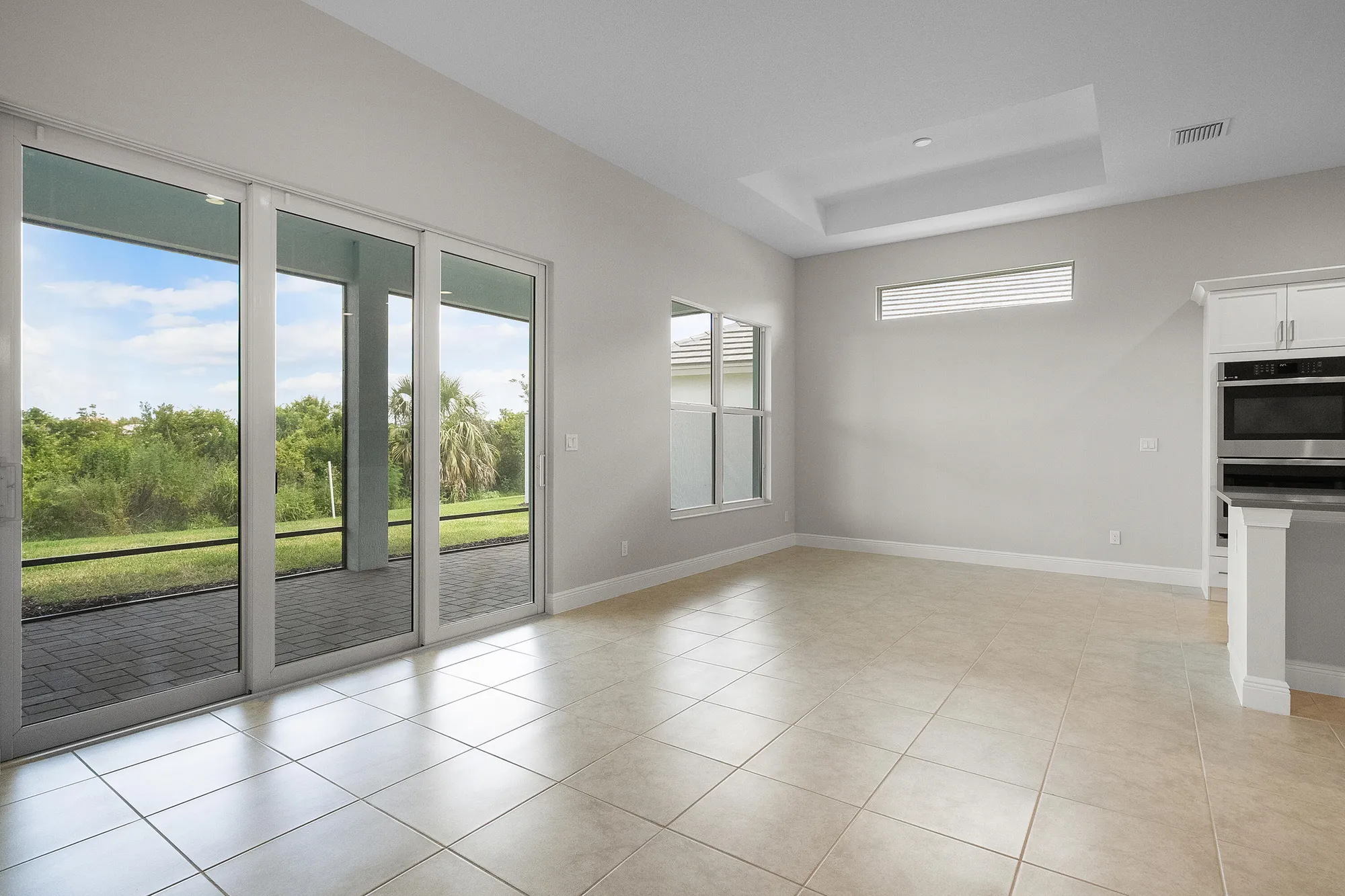 Property Slideshow image 9 of 25 | 12507 sw sunrise lake ter, Port Saint Lucie, FL, 34987