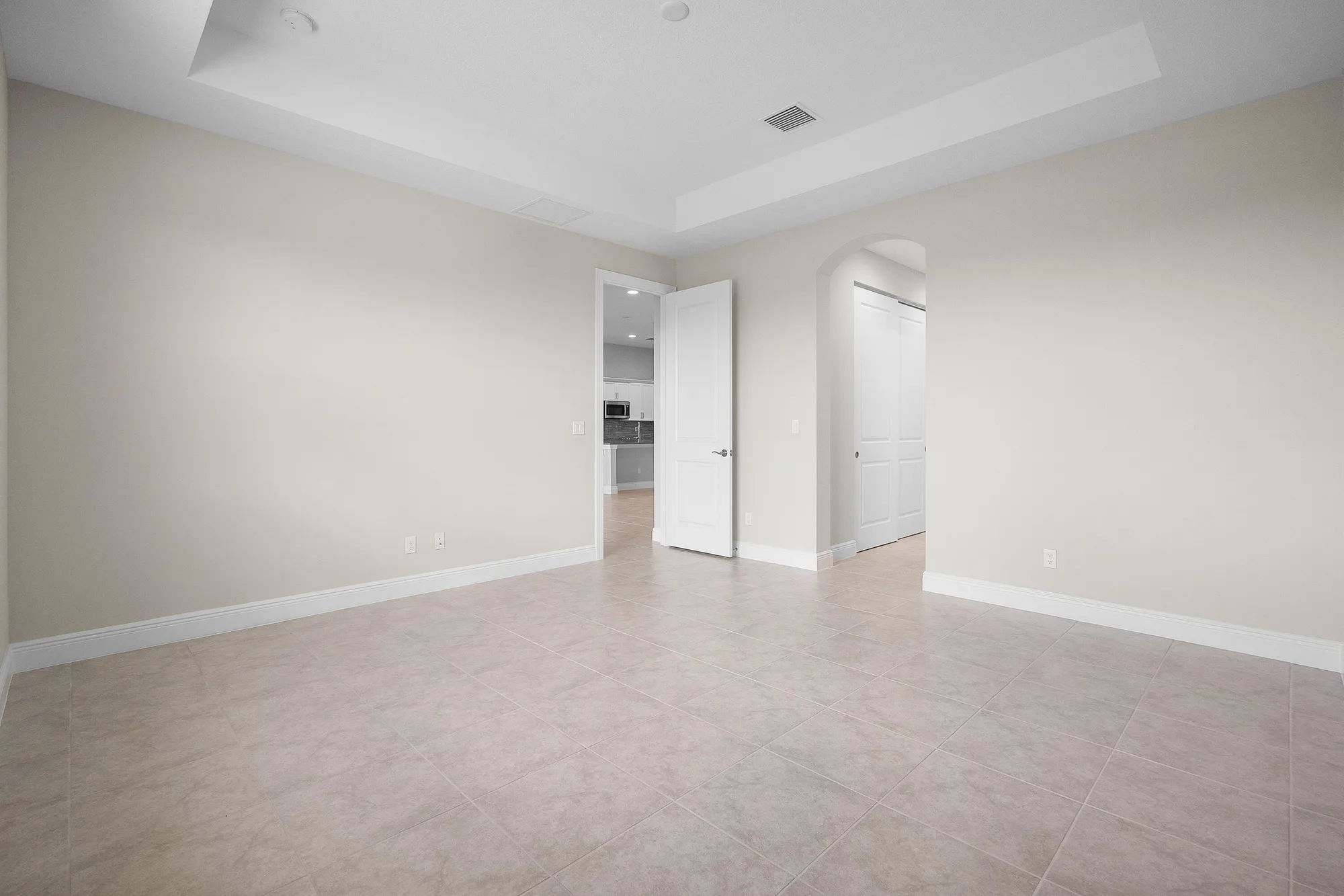 Property Slideshow image 19 of 25 | 12507 sw sunrise lake ter, Port Saint Lucie, FL, 34987