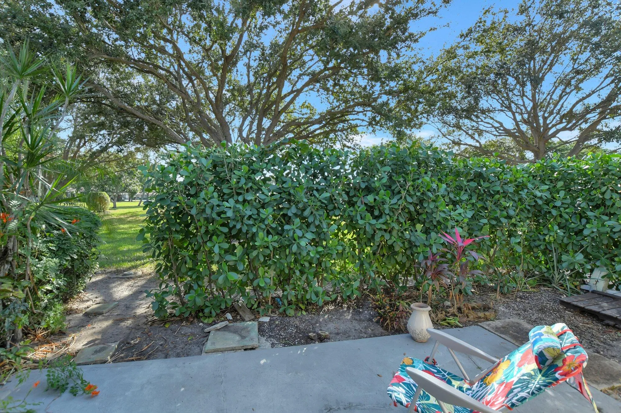 Property Slideshow image 14 of 16 | 8734 chevy chase dr, Boca Raton, FL, 33433
