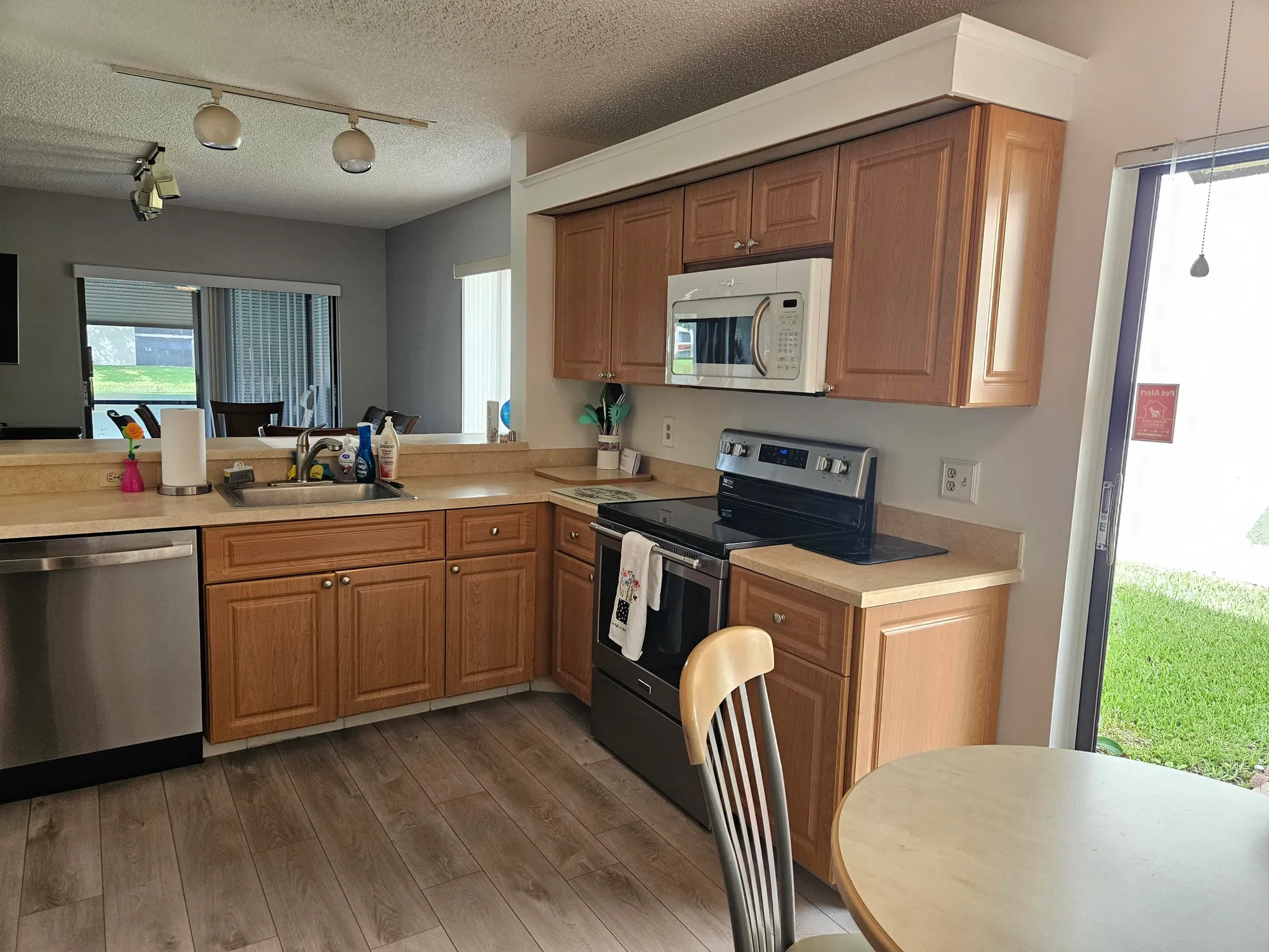 Property Slideshow image 6 of 36 | 10663 ocean palm way apt 102, Boynton Beach, FL, 33437