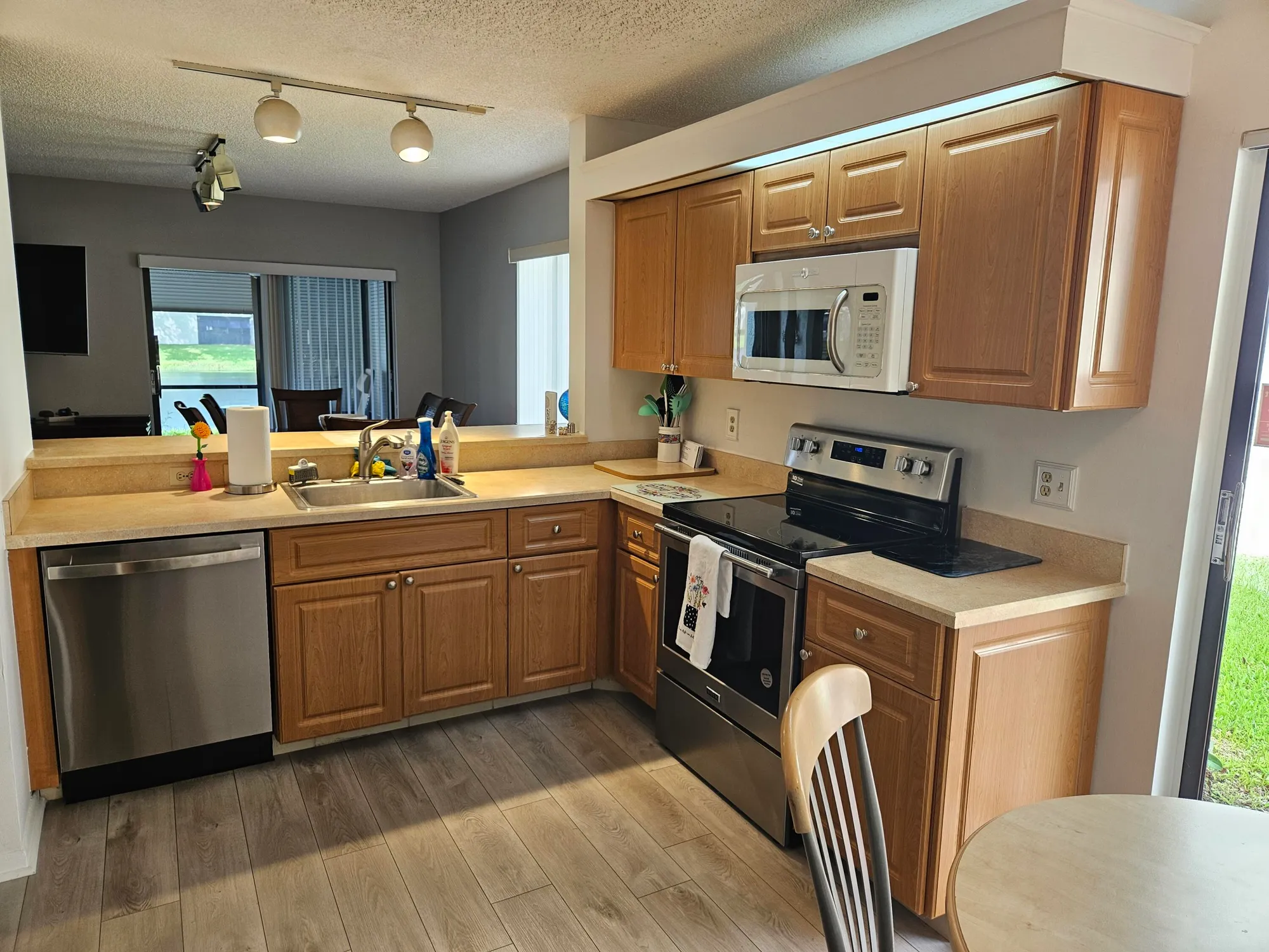 Property Slideshow image 7 of 36 | 10663 ocean palm way apt 102, Boynton Beach, FL, 33437