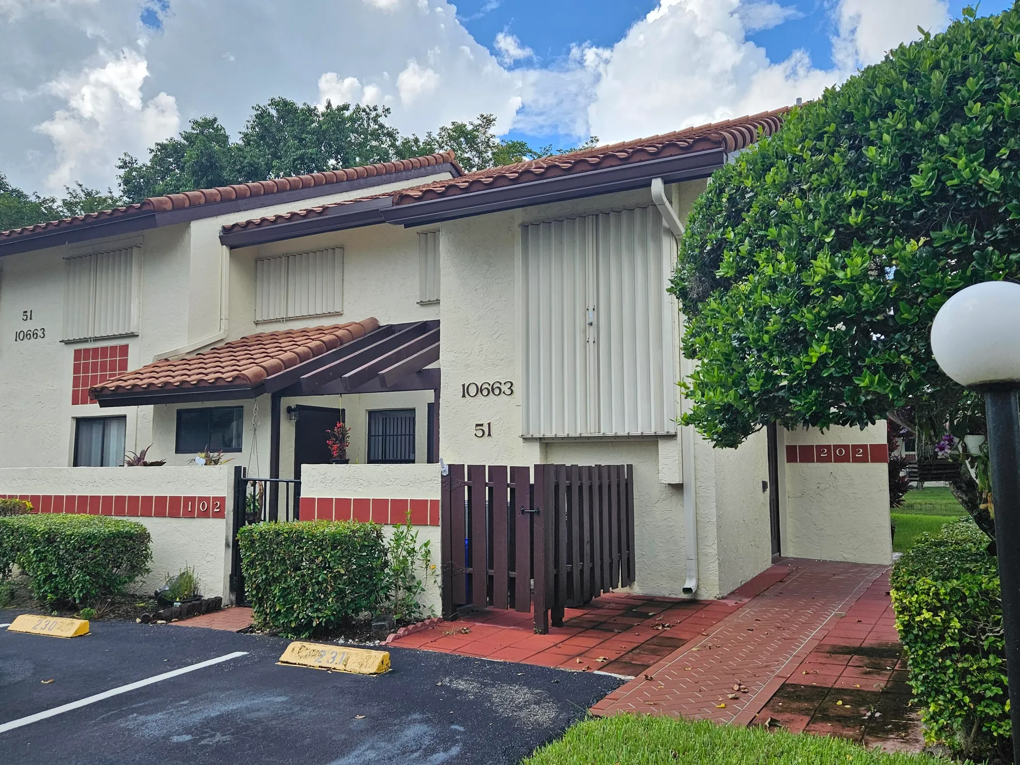 Property Slideshow image 3 of 36 | 10663 ocean palm way apt 102, Boynton Beach, FL, 33437