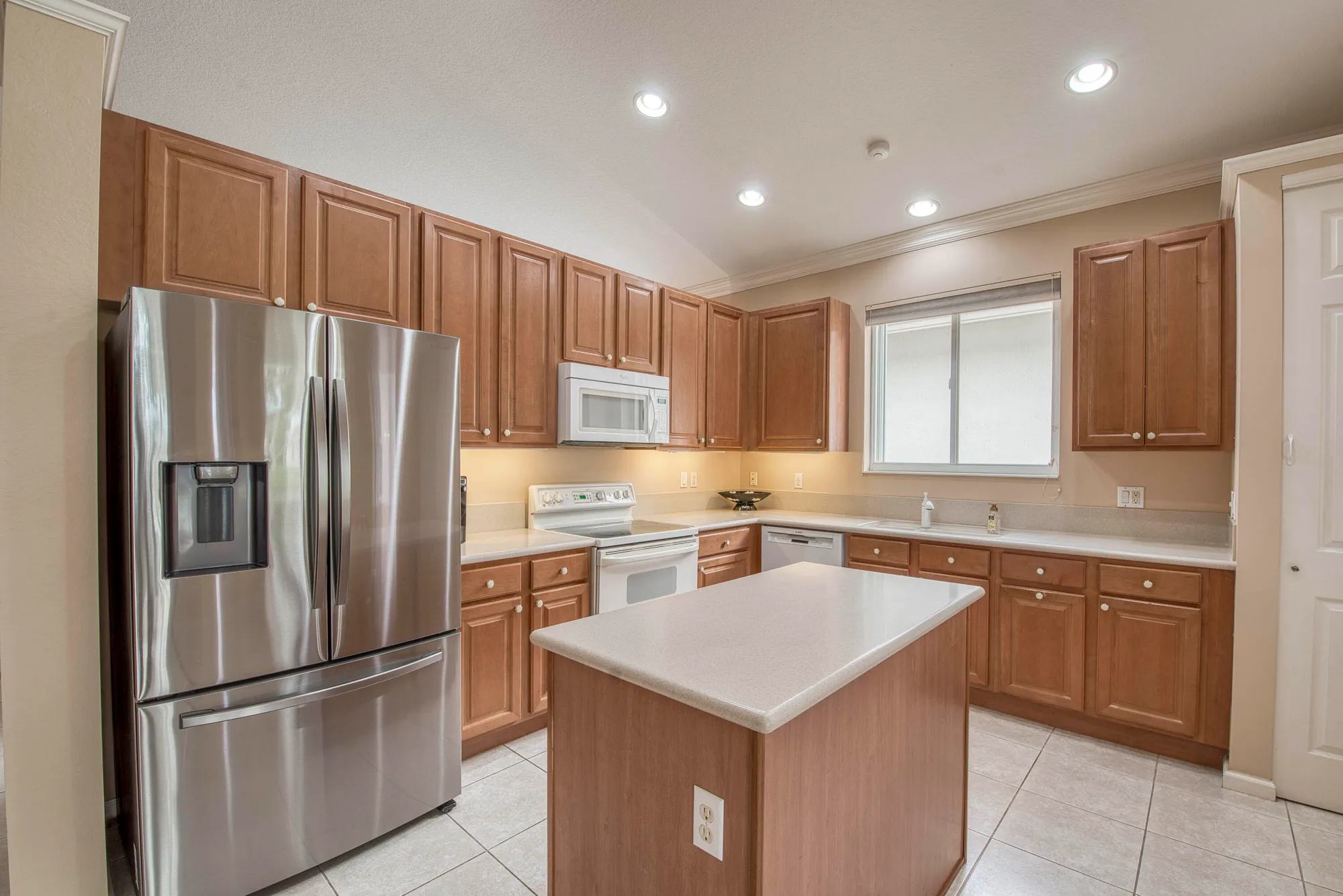 Property Slideshow image 14 of 40 | 9270 heron cove dr, West Palm Beach, FL, 33411