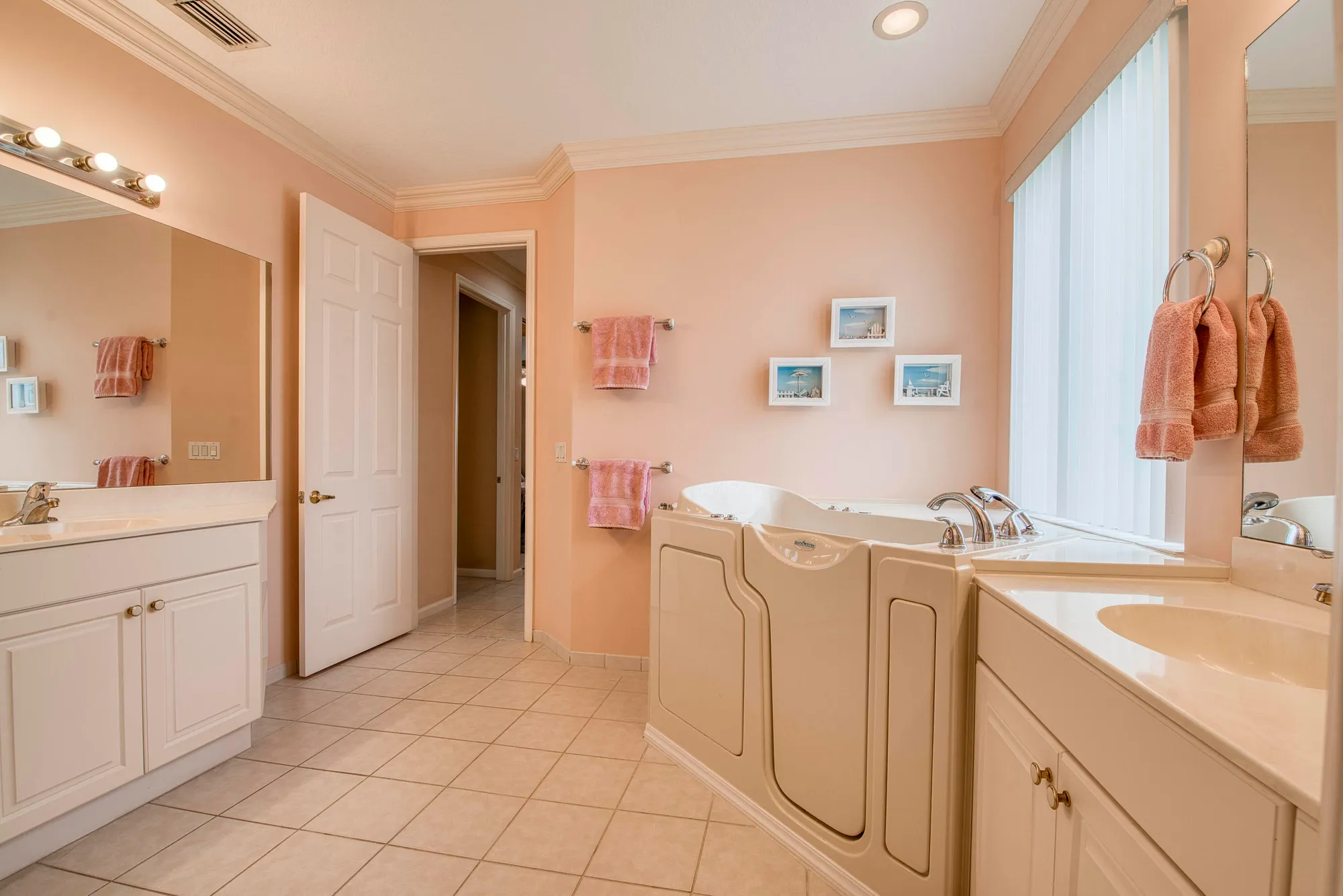 Property Slideshow image 19 of 40 | 9270 heron cove dr, West Palm Beach, FL, 33411