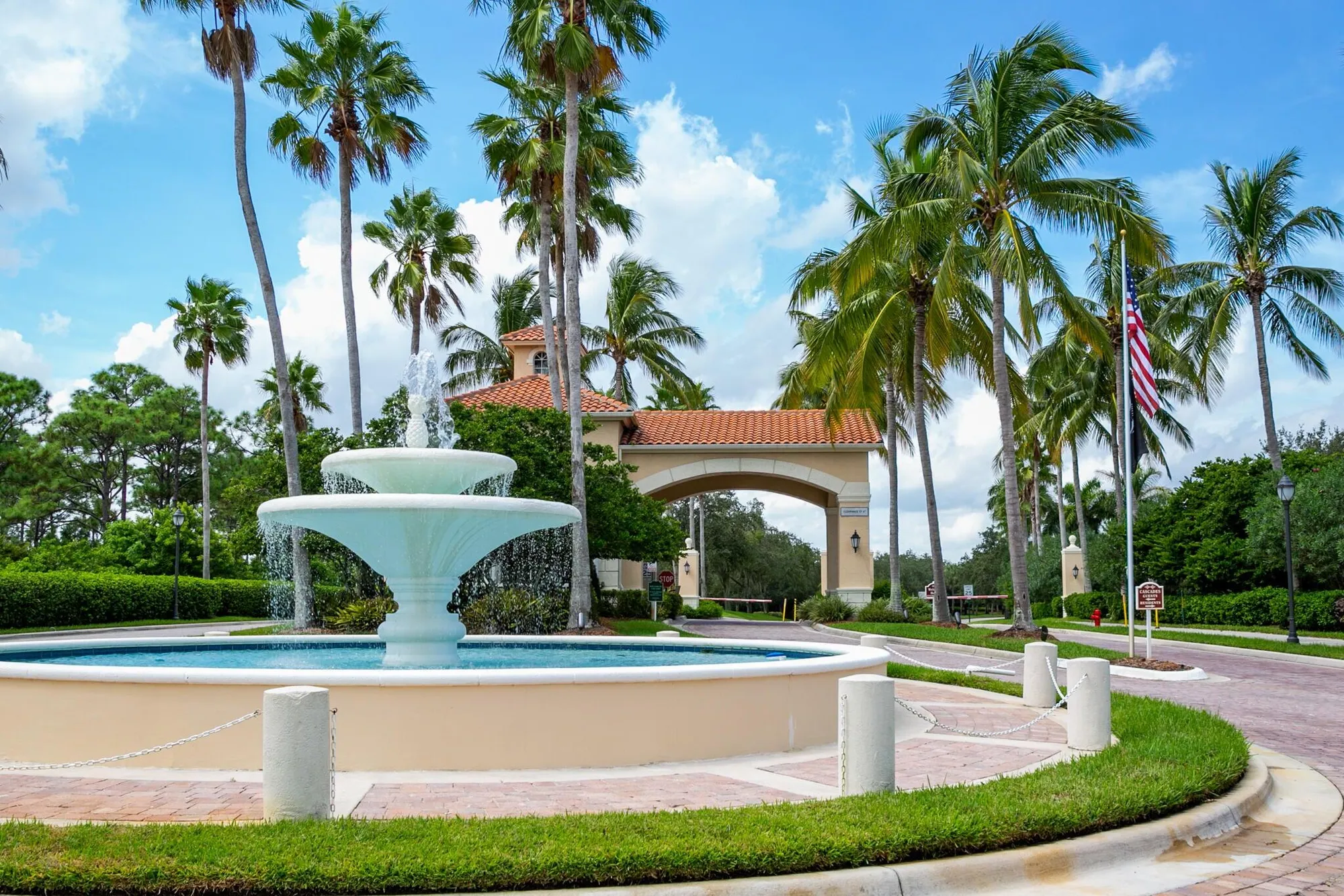 Property Slideshow image 30 of 41 | 301 nw clearview ct, Port Saint Lucie, FL, 34986