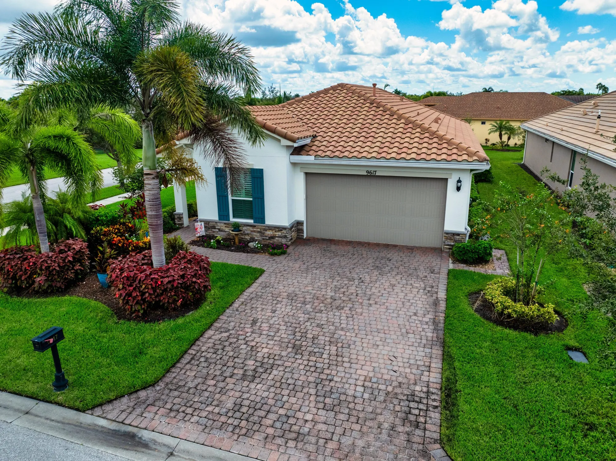 Property Slideshow image 58 of 62 | 9617 sw royal poinciana dr, Port Saint Lucie, FL, 34987