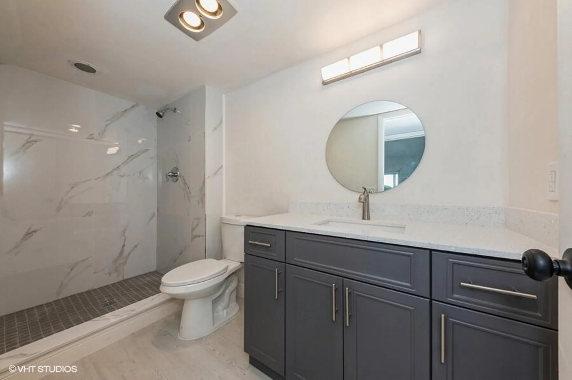 Property Slideshow image 8 of 34 | 118 somerset f, West Palm Beach, FL, 33417