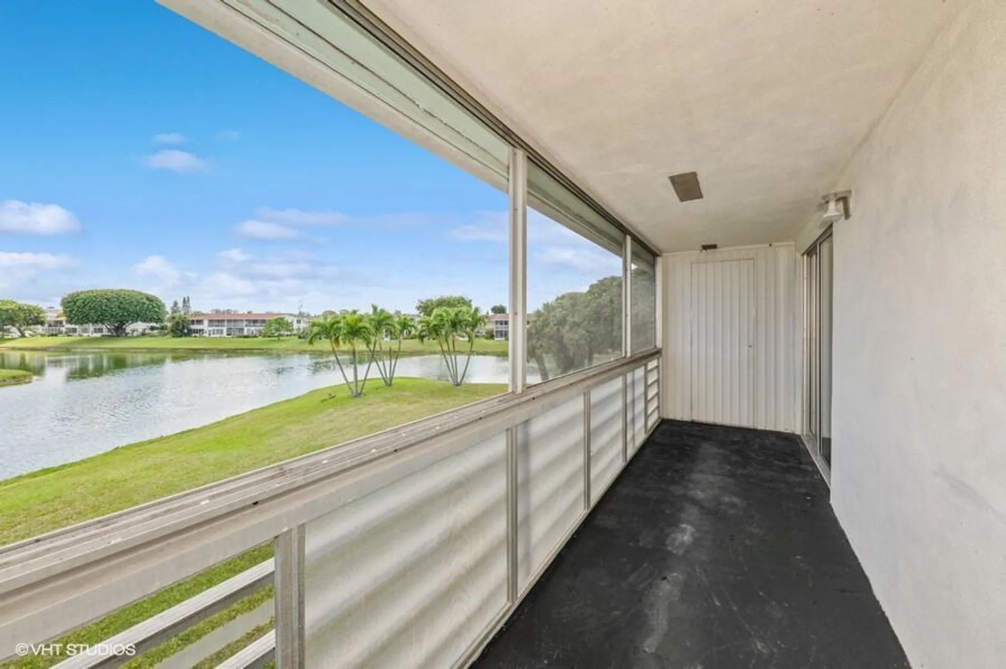 Property Slideshow image 15 of 34 | 118 somerset f, West Palm Beach, FL, 33417