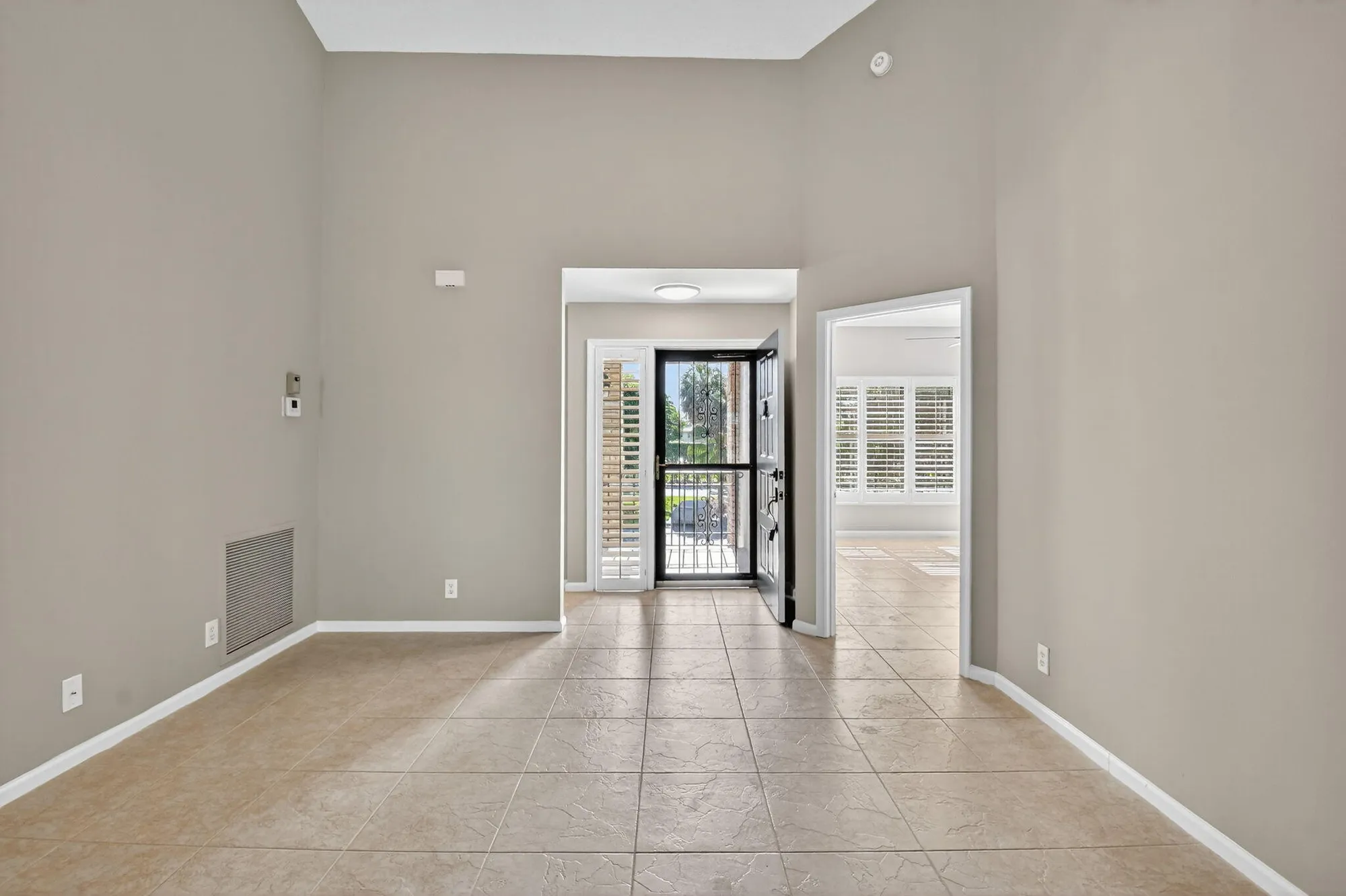 Property Slideshow image 4 of 73 | 8041 aberdeen dr apt 202, Boynton Beach, FL, 33472
