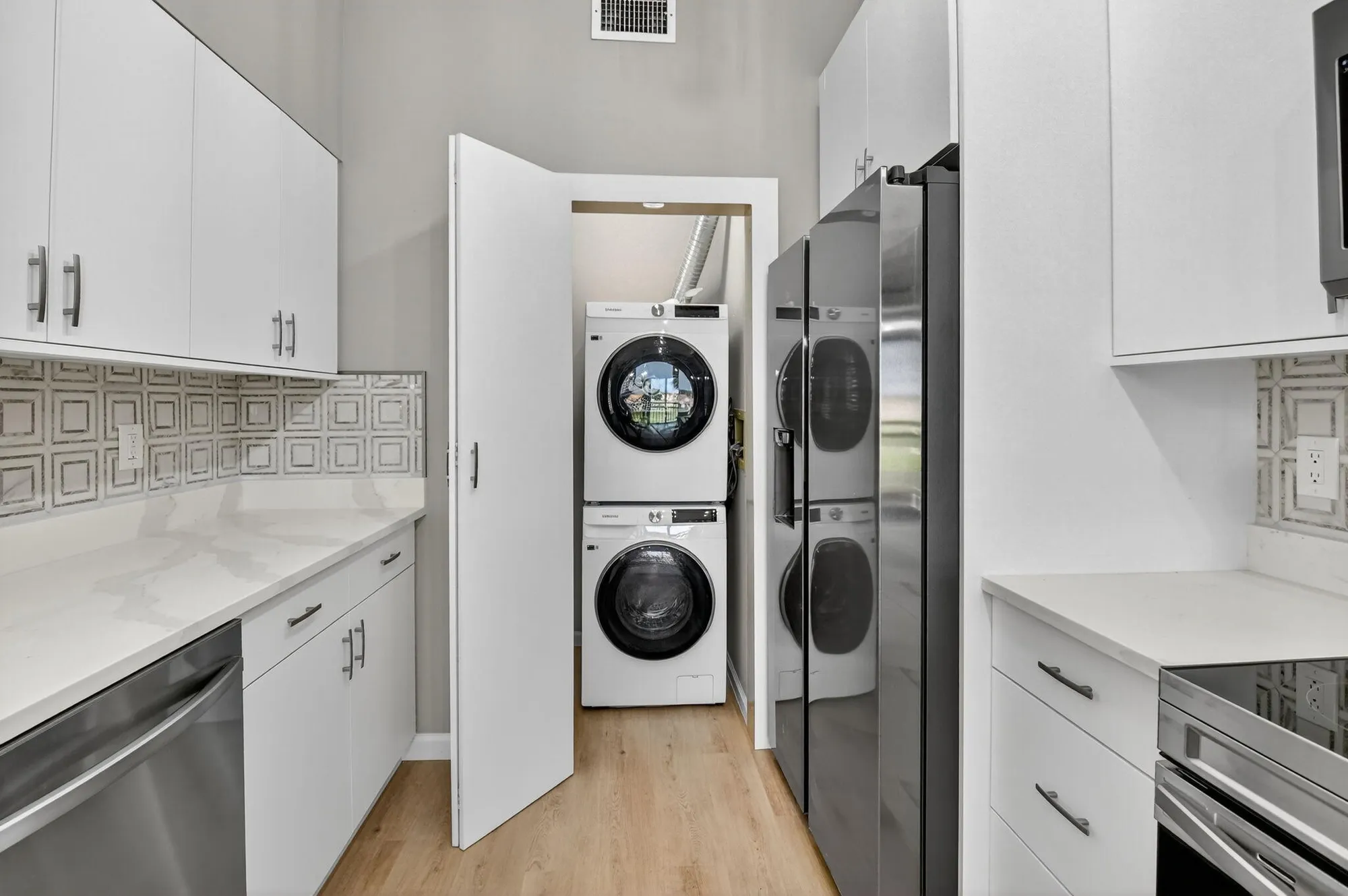 Property Slideshow image 16 of 73 | 8041 aberdeen dr apt 202, Boynton Beach, FL, 33472