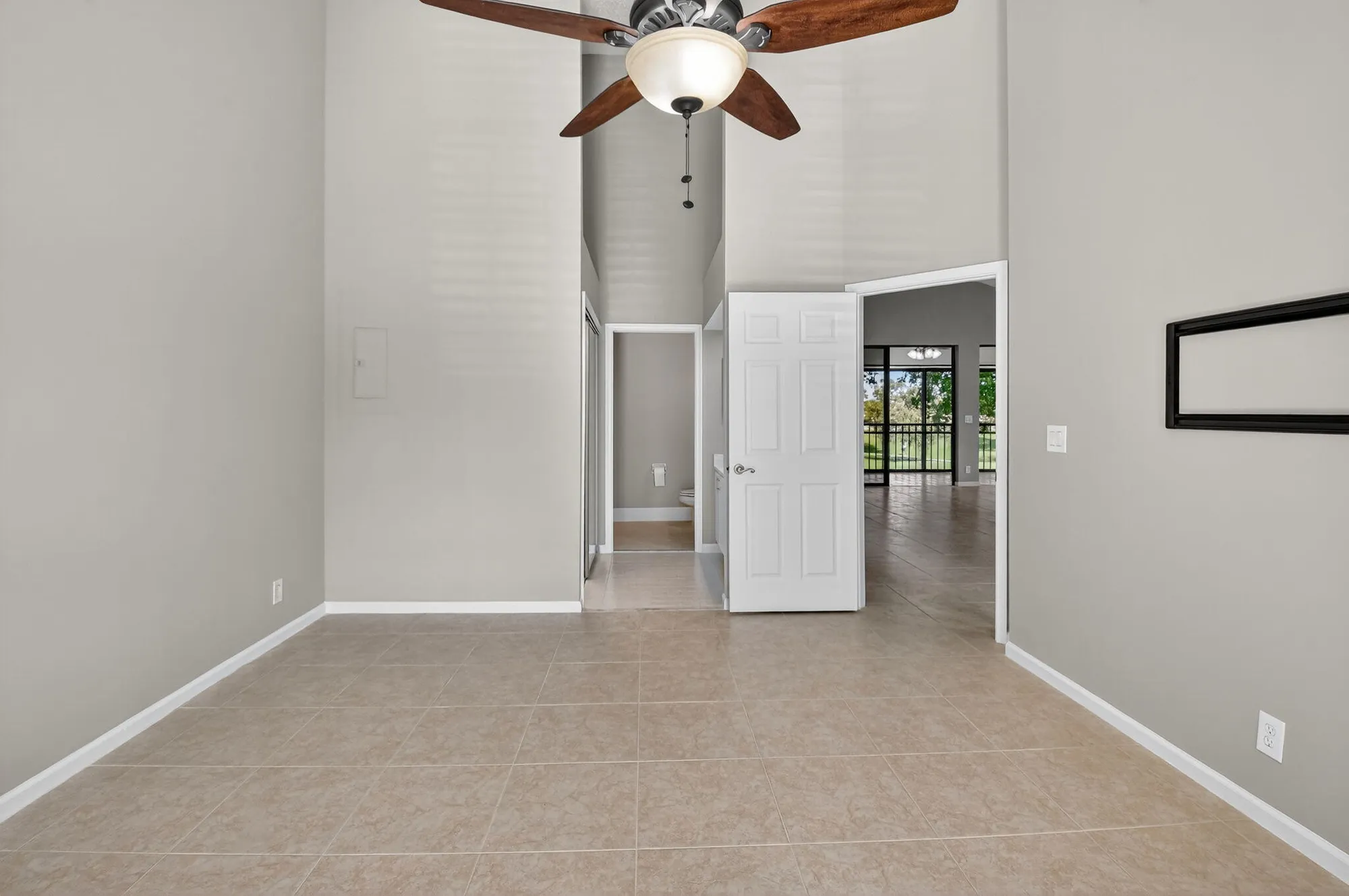 Property Slideshow image 31 of 73 | 8041 aberdeen dr apt 202, Boynton Beach, FL, 33472
