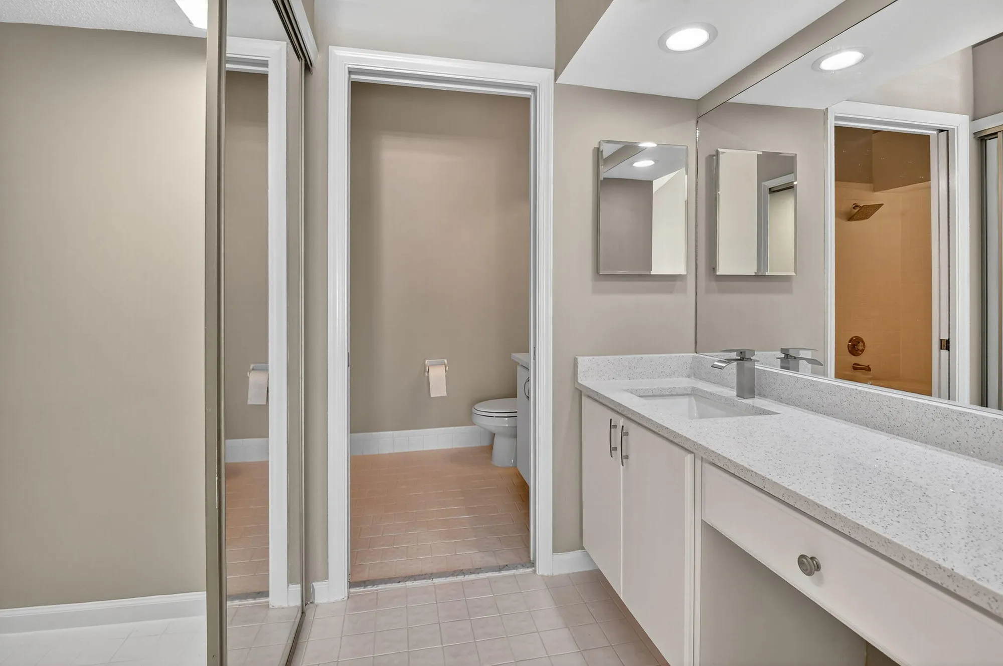 Property Slideshow image 32 of 73 | 8041 aberdeen dr apt 202, Boynton Beach, FL, 33472