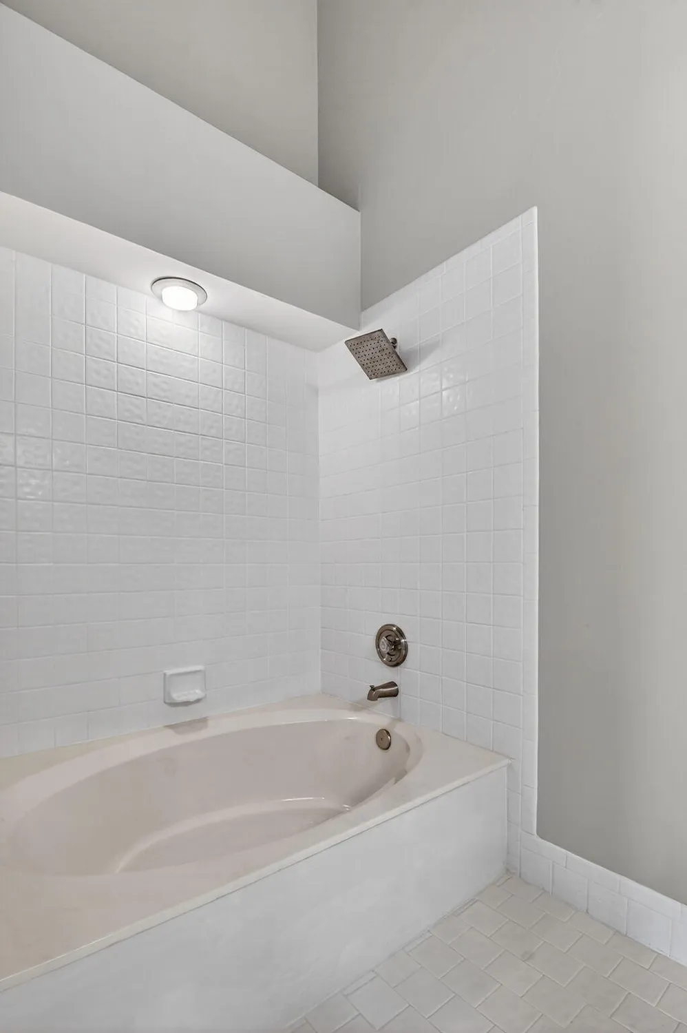 Property Slideshow image 34 of 73 | 8041 aberdeen dr apt 202, Boynton Beach, FL, 33472