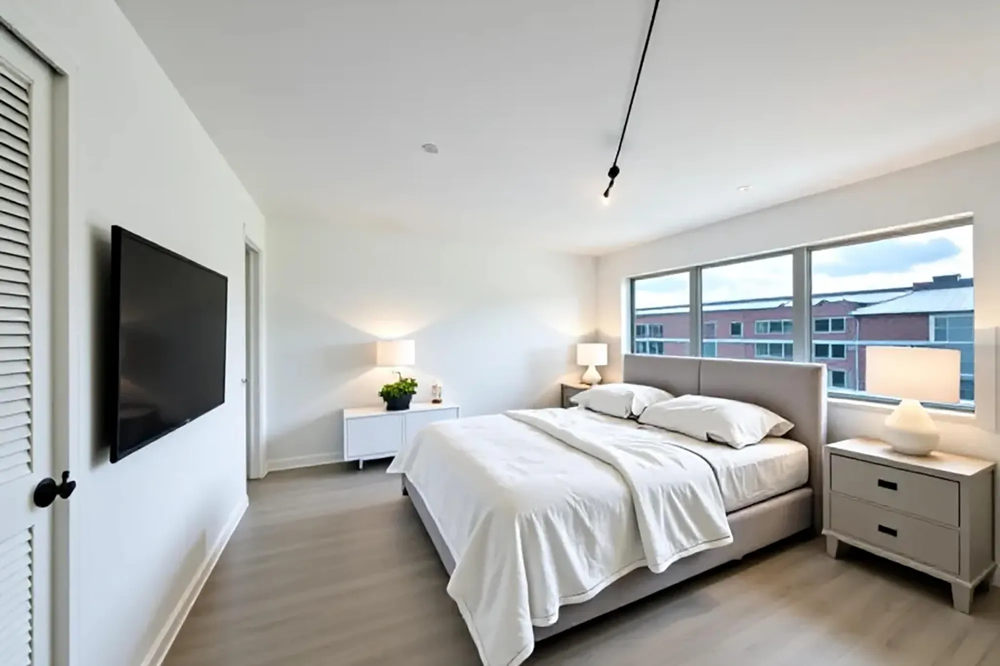 Property Slideshow image 14 of 43 | 681 s hollybrook dr 302, Pembroke Pines, FL, 33025