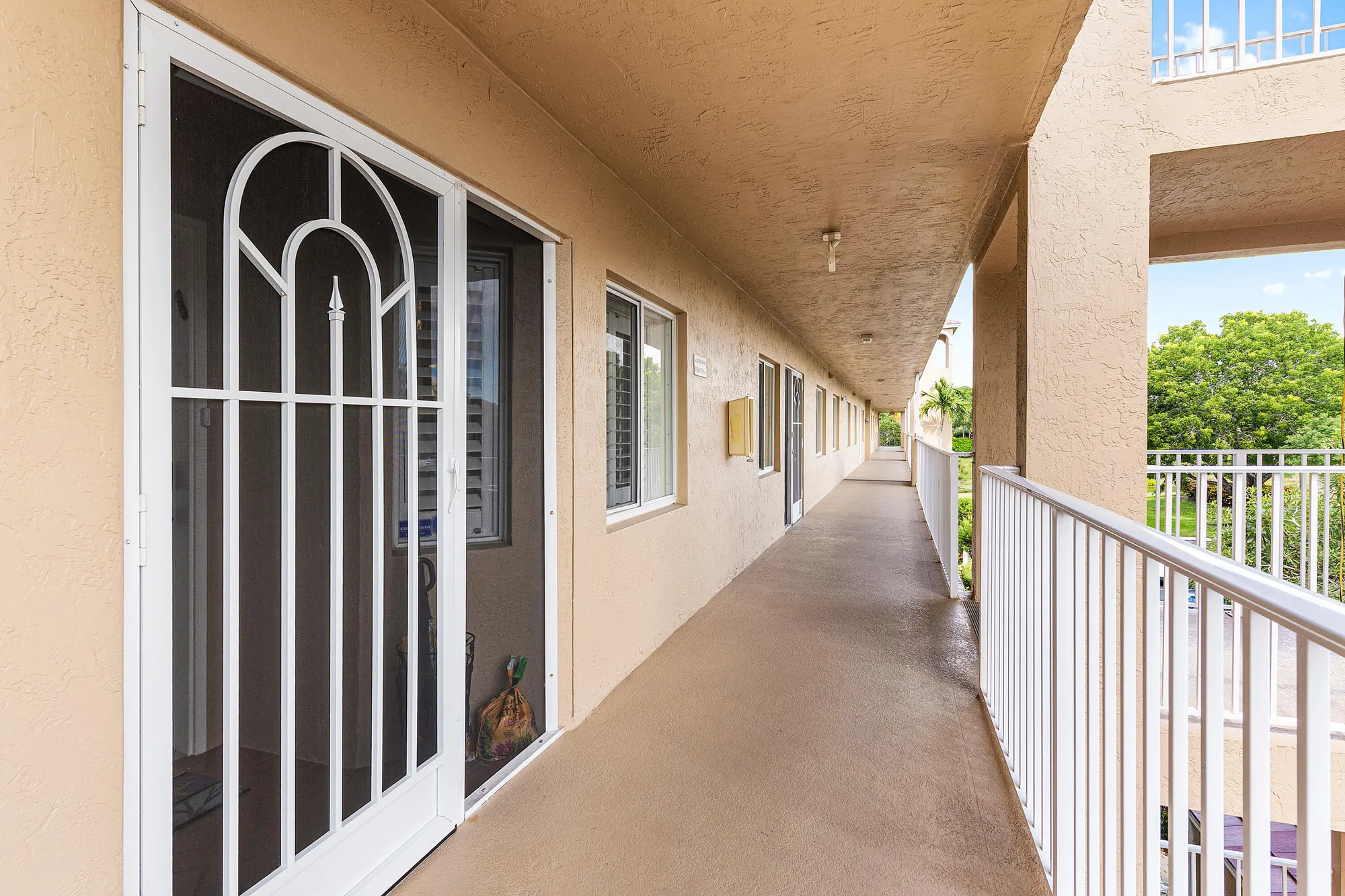 Property Slideshow image 28 of 48 | 5874 crystal shores dr 304, Boynton Beach, FL, 33437