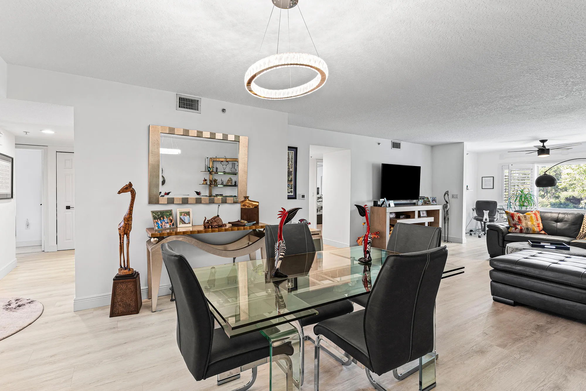 Property Slideshow image 11 of 48 | 5874 crystal shores dr 304, Boynton Beach, FL, 33437