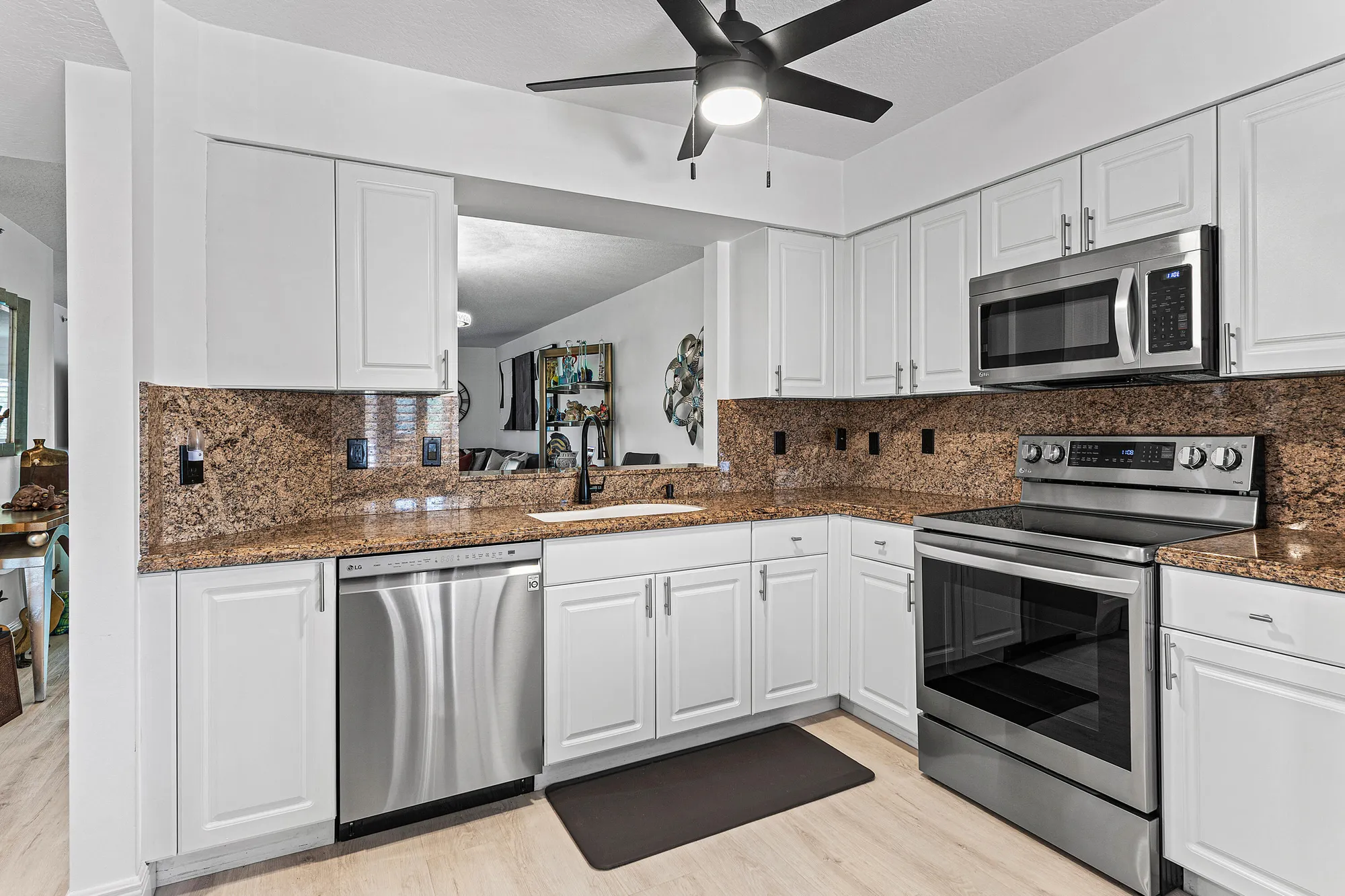 Property Slideshow image 8 of 48 | 5874 crystal shores dr 304, Boynton Beach, FL, 33437