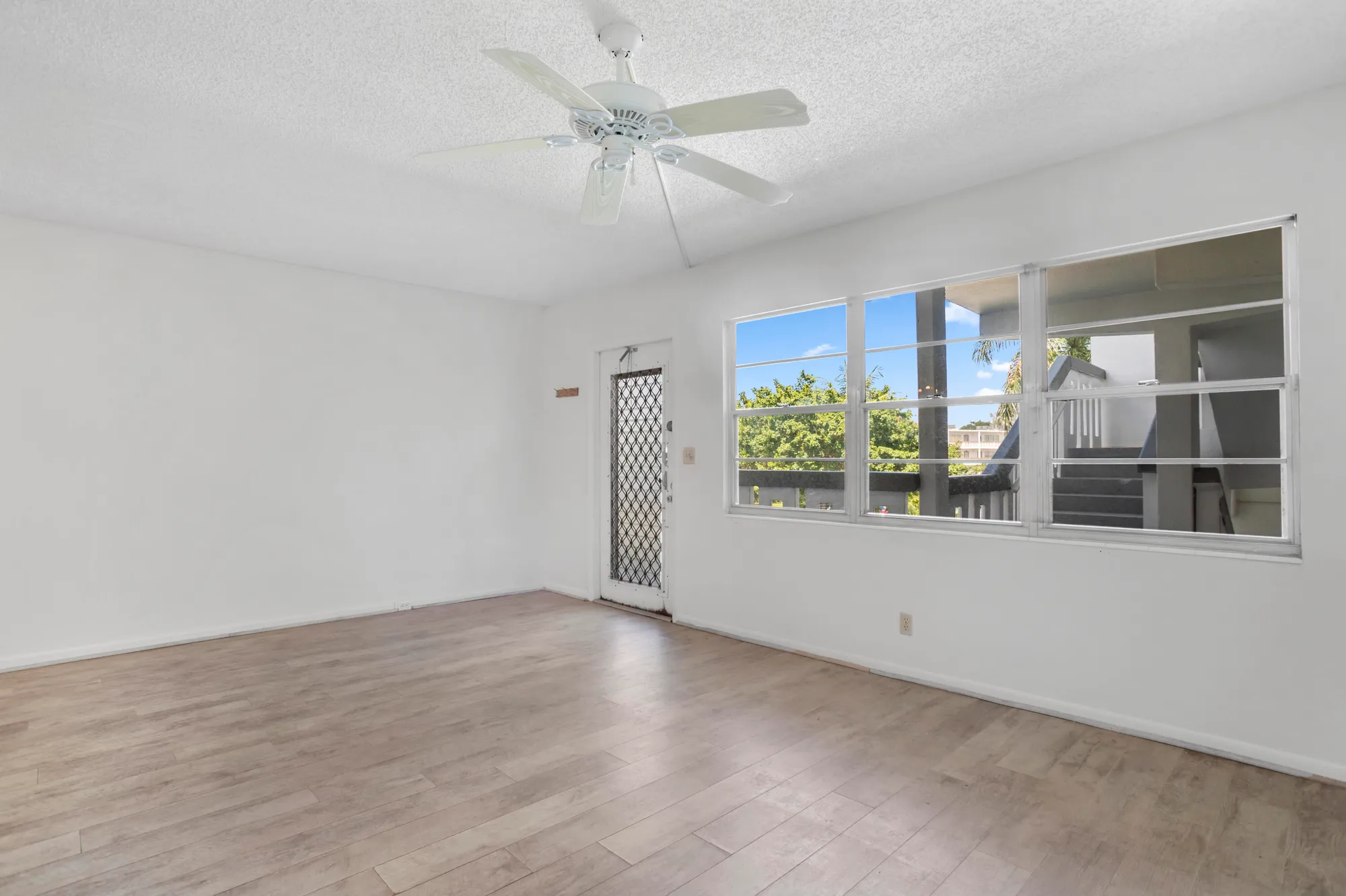 Property Slideshow image 12 of 32 | 3150 cambridge g # 3150, Deerfield Beach, FL, 33442