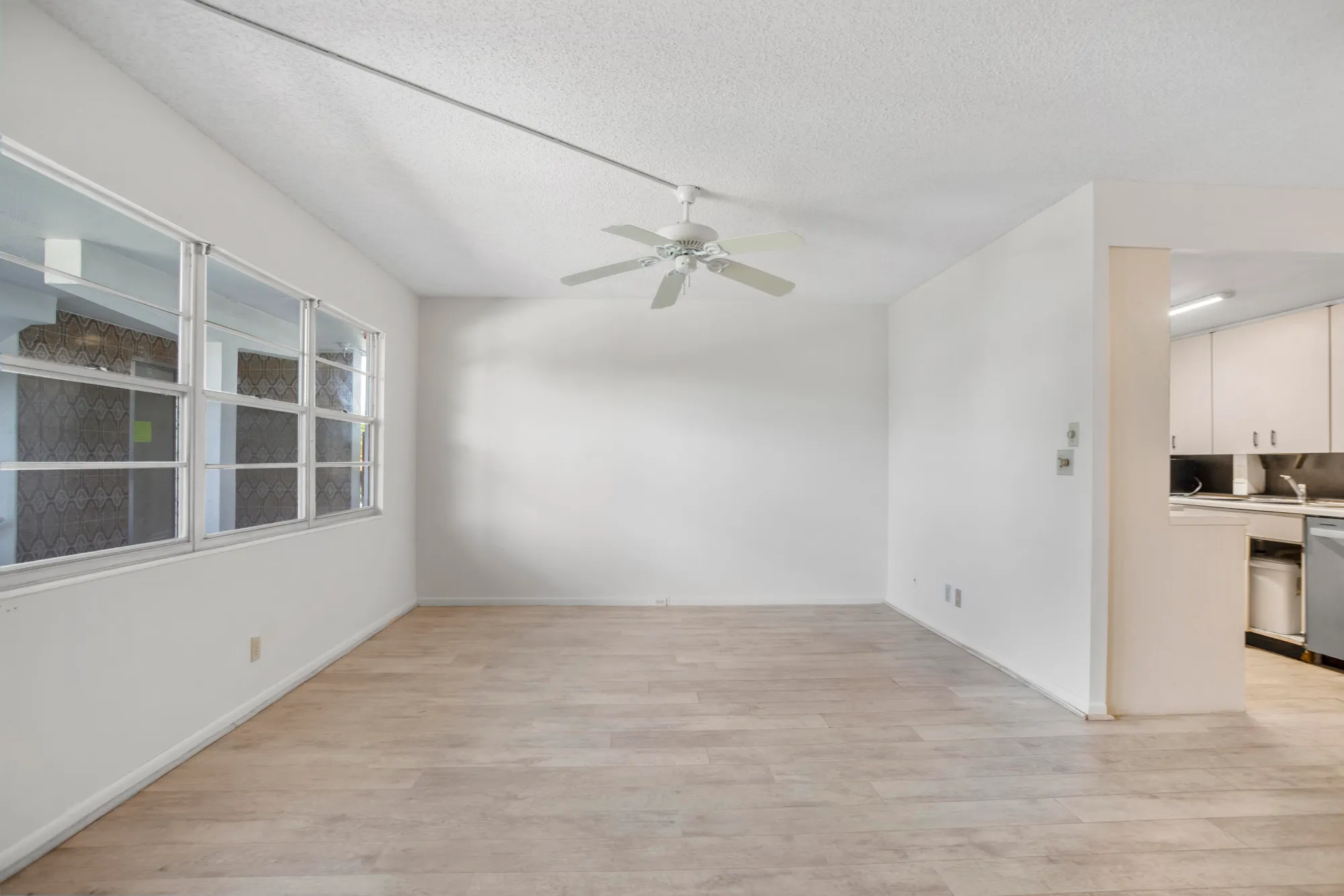 Property Slideshow image 14 of 32 | 3150 cambridge g # 3150, Deerfield Beach, FL, 33442