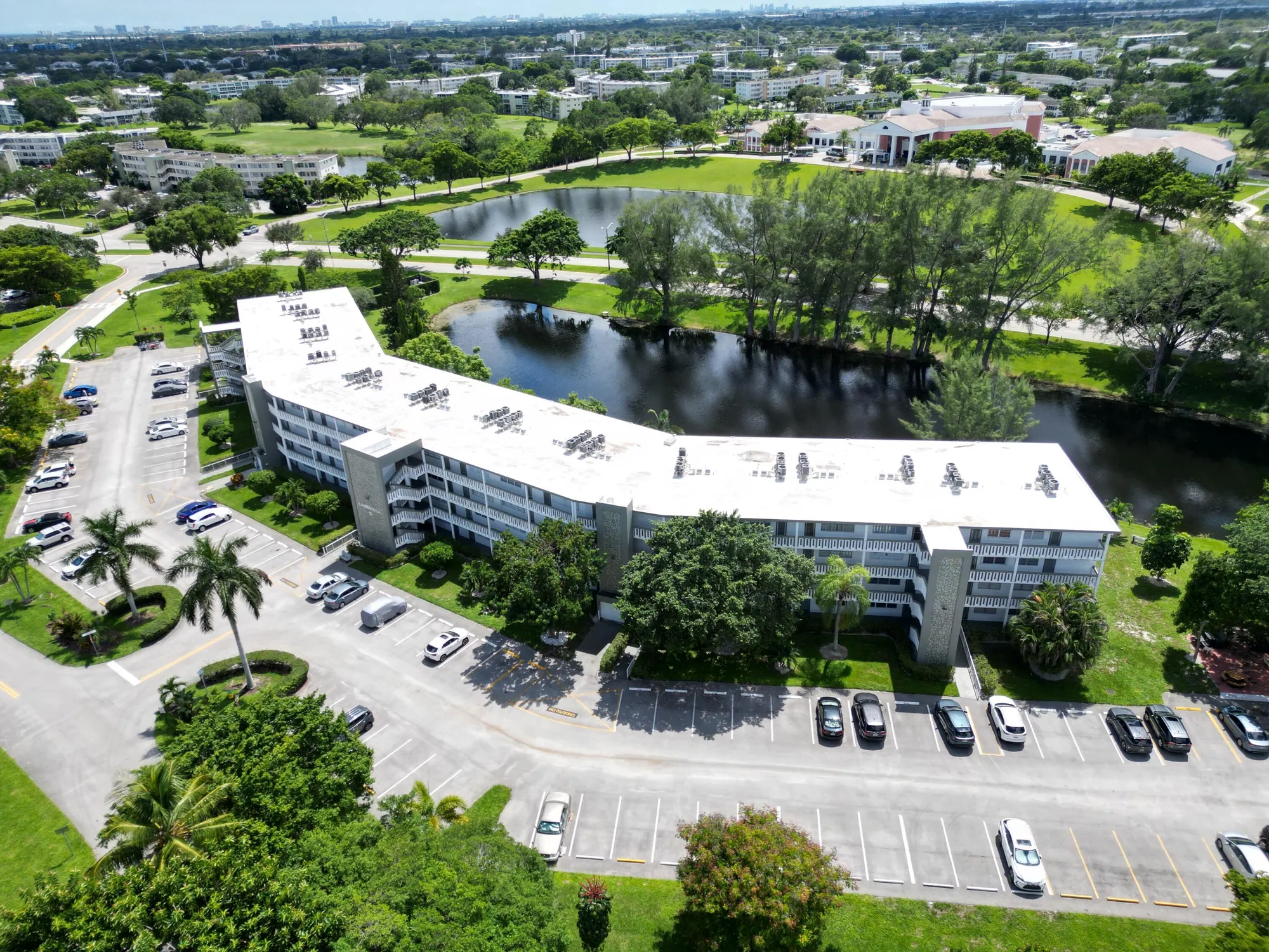 Property Slideshow image 17 of 32 | 3150 cambridge g # 3150, Deerfield Beach, FL, 33442