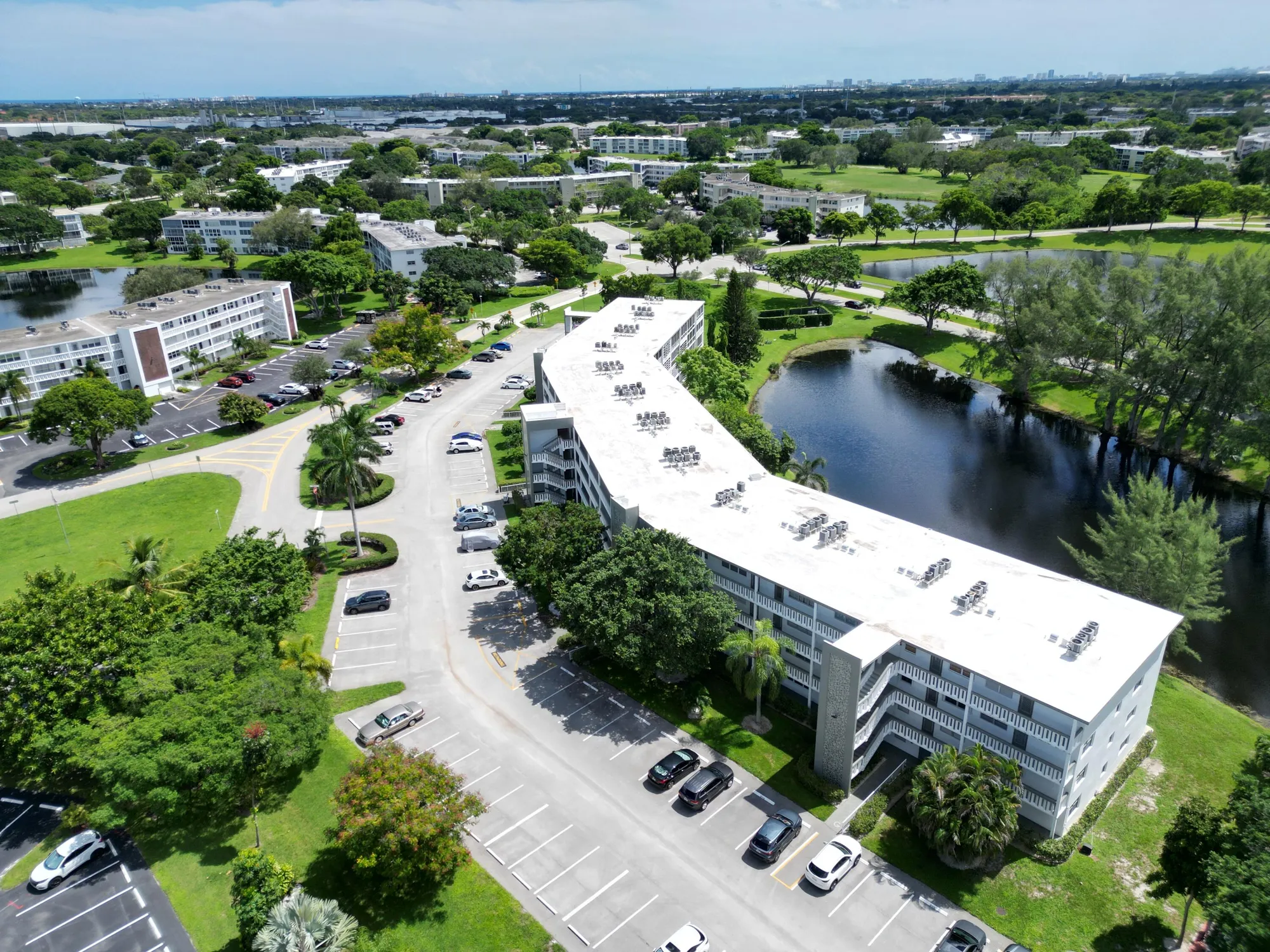 Property Slideshow image 18 of 32 | 3150 cambridge g # 3150, Deerfield Beach, FL, 33442