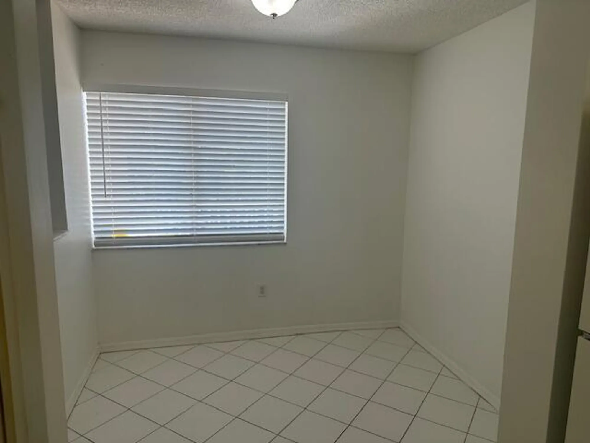 Property Slideshow image 6 of 29 | 7680 trent dr 310, Tamarac, FL, 33321