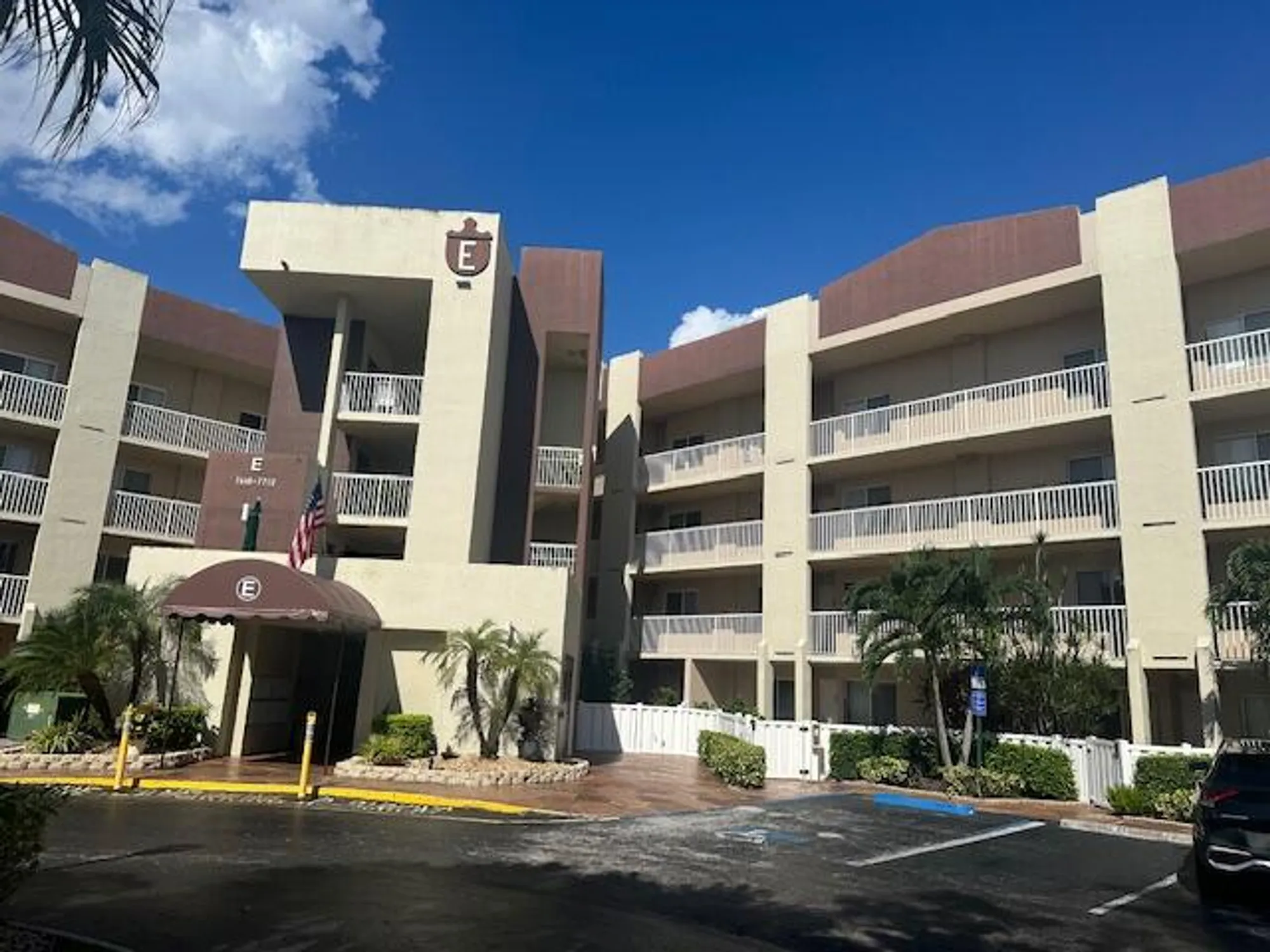 Property Slideshow image 1 of 29 | 7680 trent dr 310, Tamarac, FL, 33321