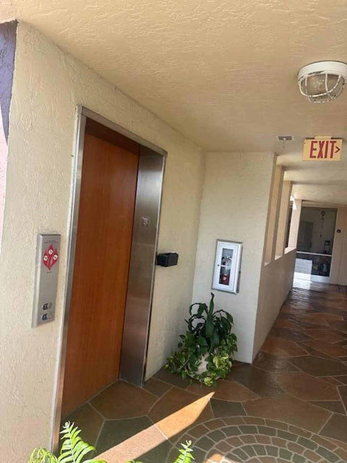 Property Slideshow image 4 of 29 | 7680 trent dr 310, Tamarac, FL, 33321