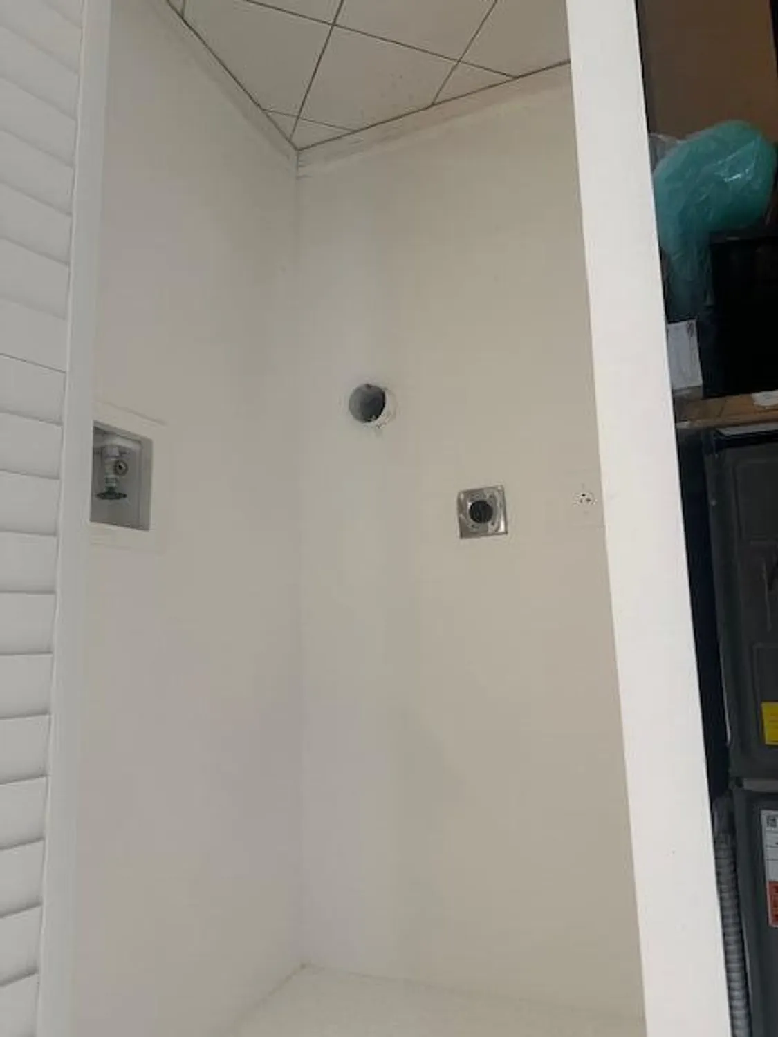 Property Slideshow image 15 of 29 | 7680 trent dr 310, Tamarac, FL, 33321