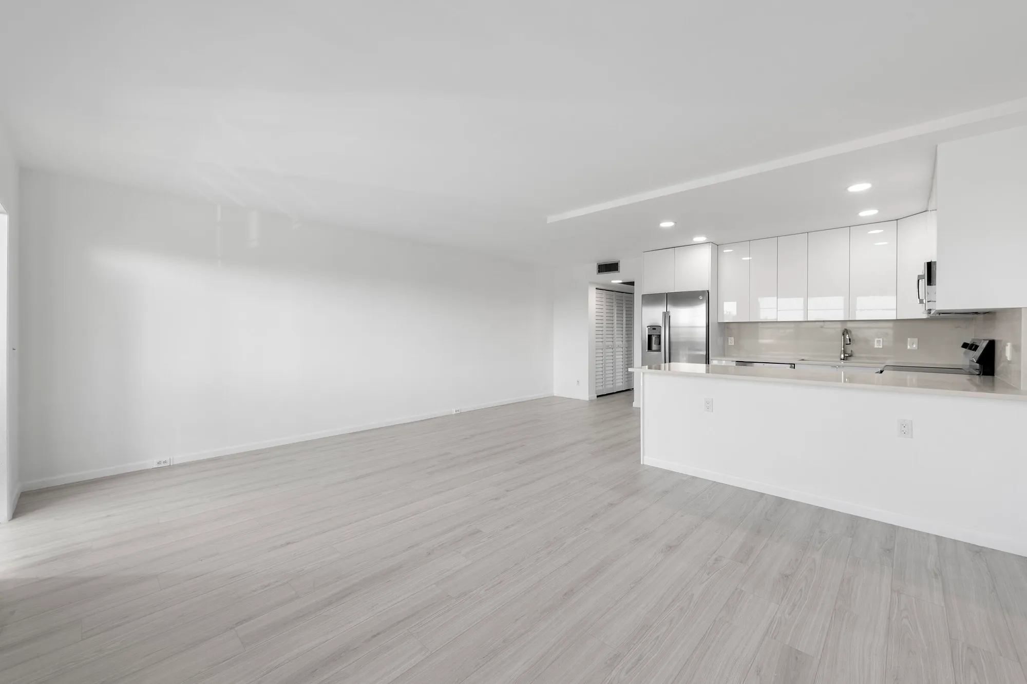 Property Slideshow image 9 of 27 | 4043 rexford c # 4043, Boca Raton, FL, 33434