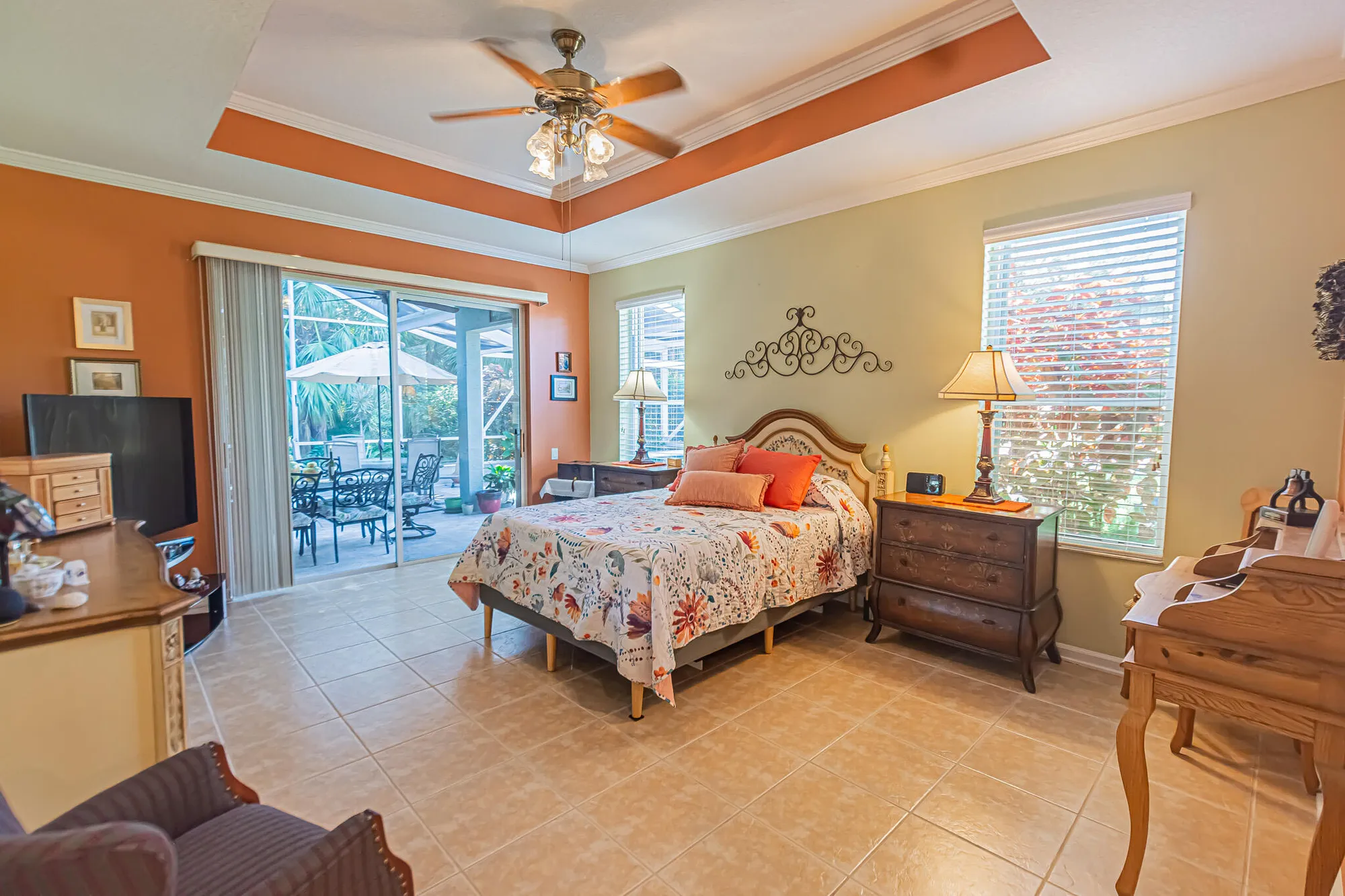 Property Slideshow image 11 of 46 | 430 nw brookville ct, Port Saint Lucie, FL, 34986