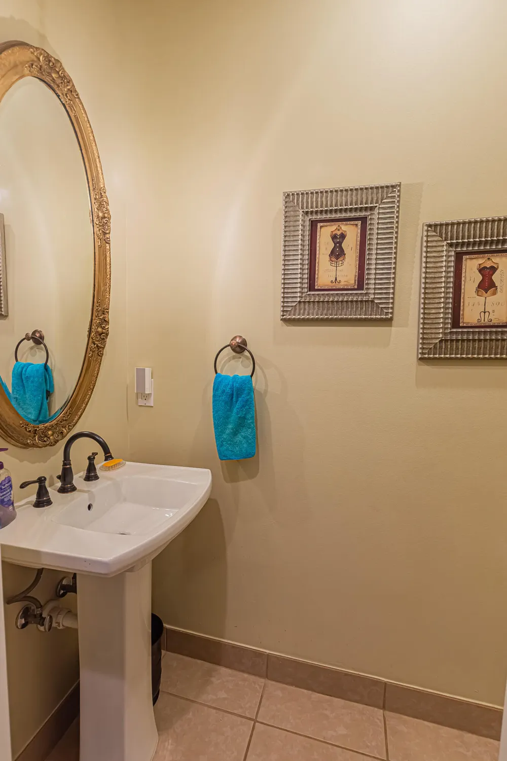 Property Slideshow image 17 of 46 | 430 nw brookville ct, Port Saint Lucie, FL, 34986