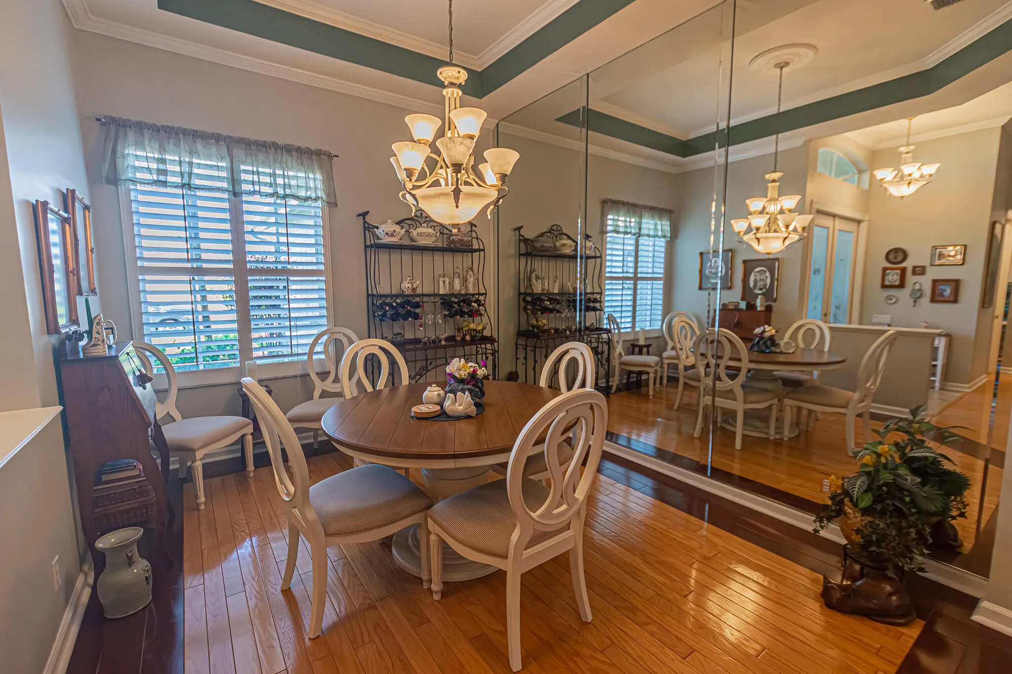 Property Slideshow image 4 of 46 | 430 nw brookville ct, Port Saint Lucie, FL, 34986