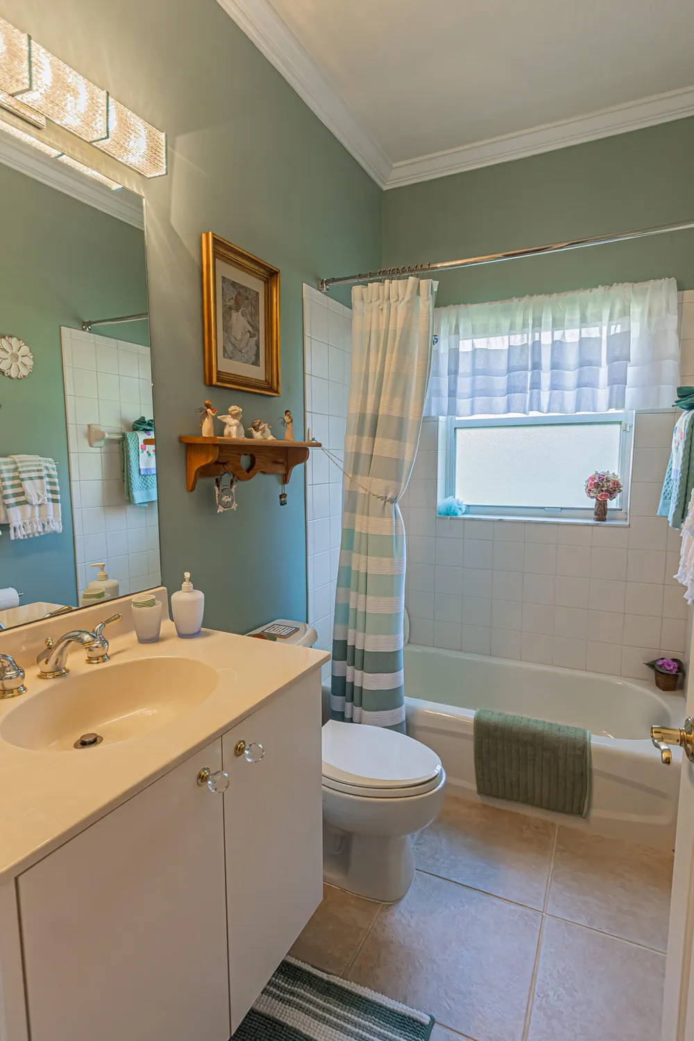 Property Slideshow image 15 of 46 | 430 nw brookville ct, Port Saint Lucie, FL, 34986