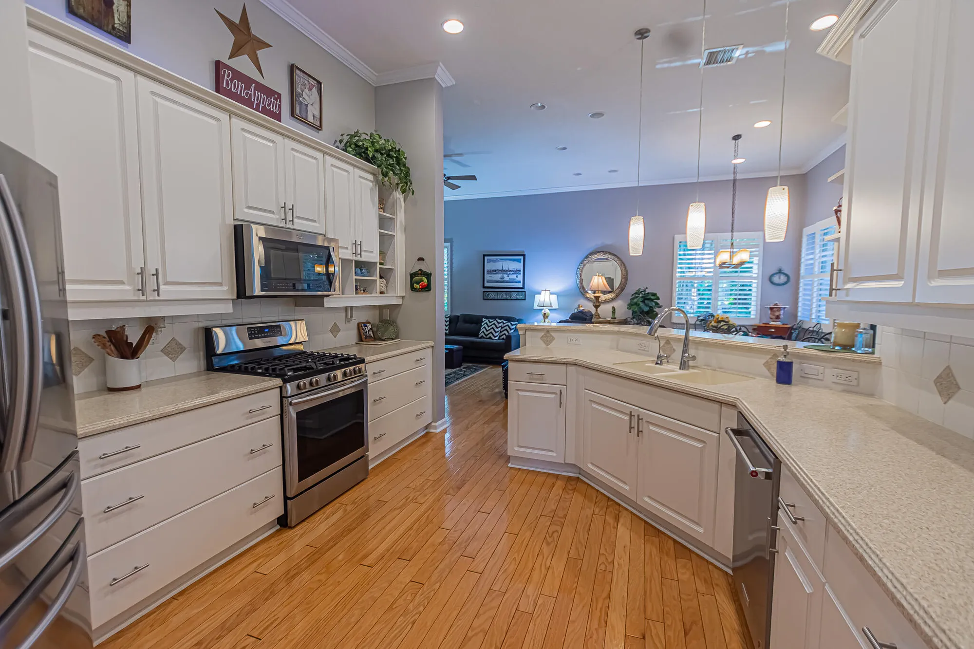 Property Slideshow image 8 of 46 | 430 nw brookville ct, Port Saint Lucie, FL, 34986