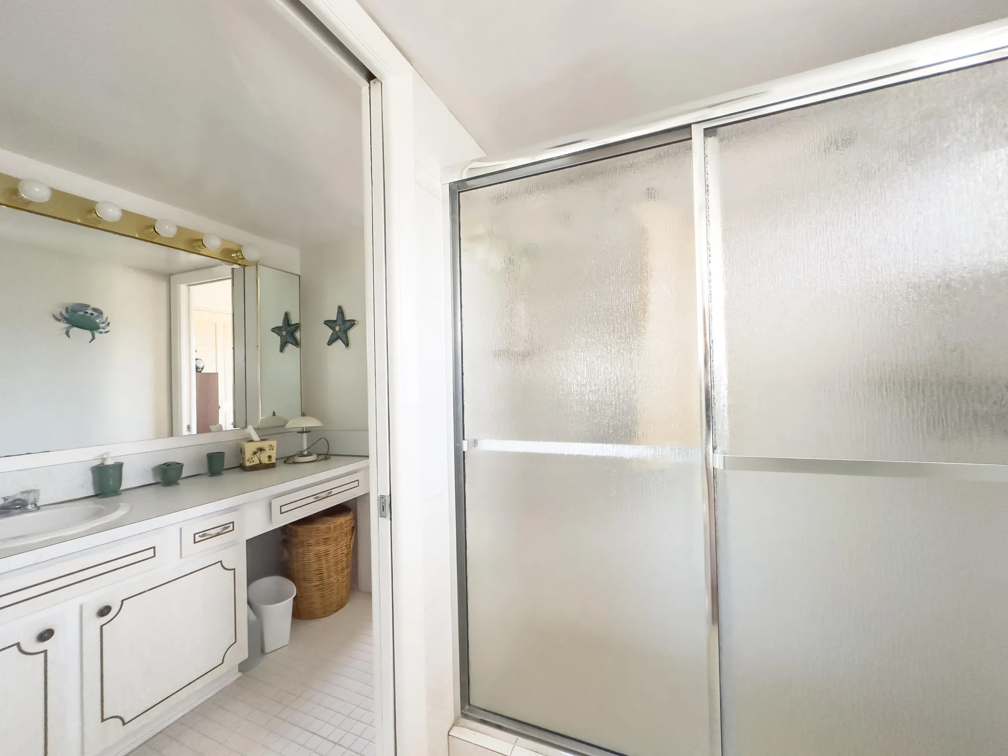 Property Slideshow image 12 of 21 | 2721 garden dr 312, Lake Worth, FL, 33461