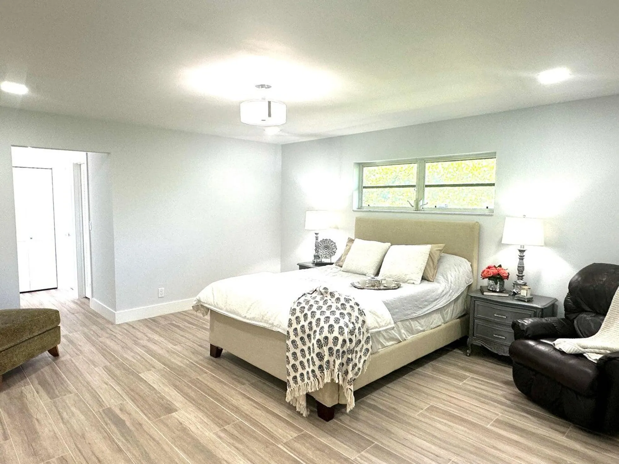 Property Slideshow image 5 of 10 | 10723 greentrail dr, Boynton Beach, FL, 33436