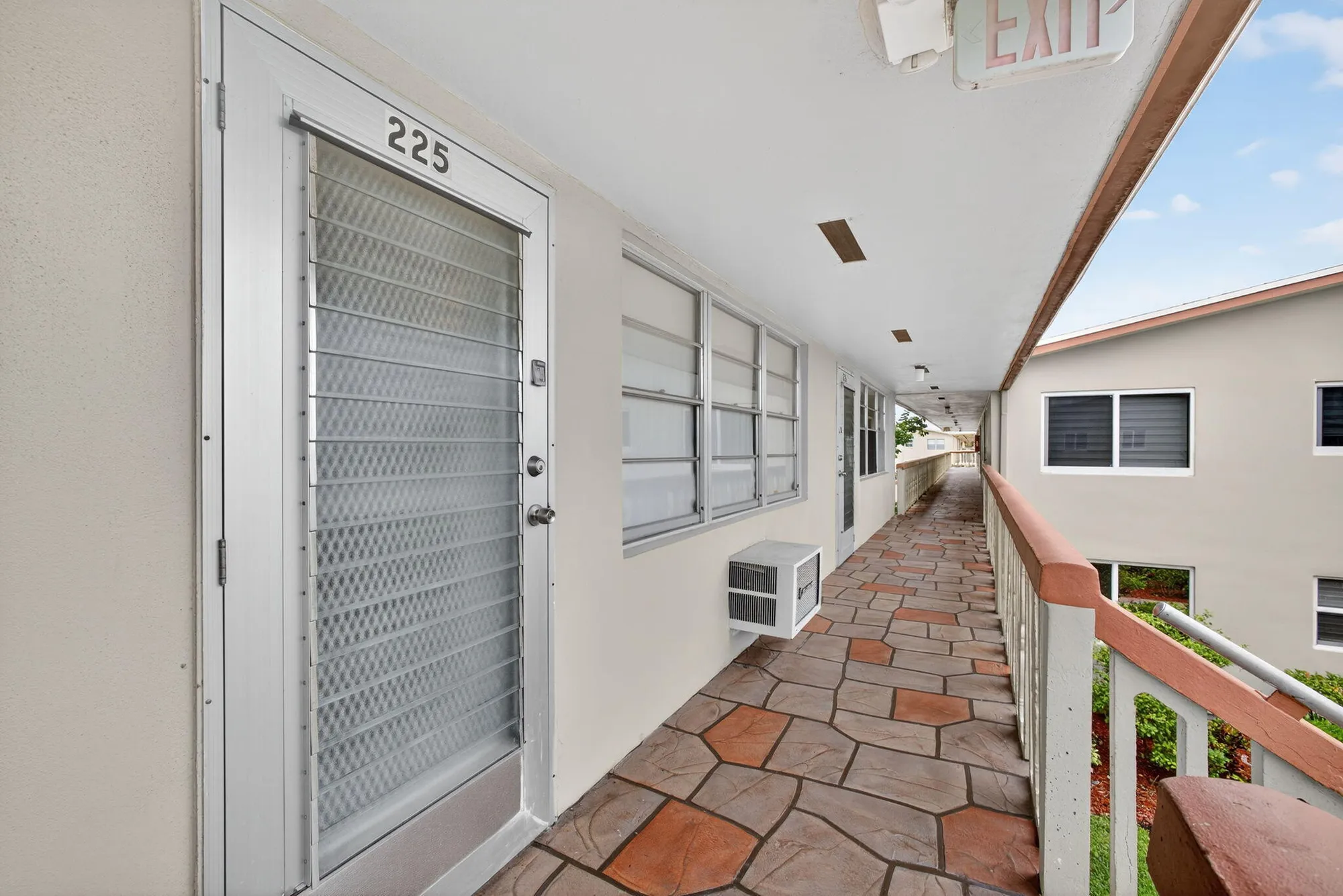 Property Slideshow image 2 of 30 | 225 bedford i, West Palm Beach, FL, 33417