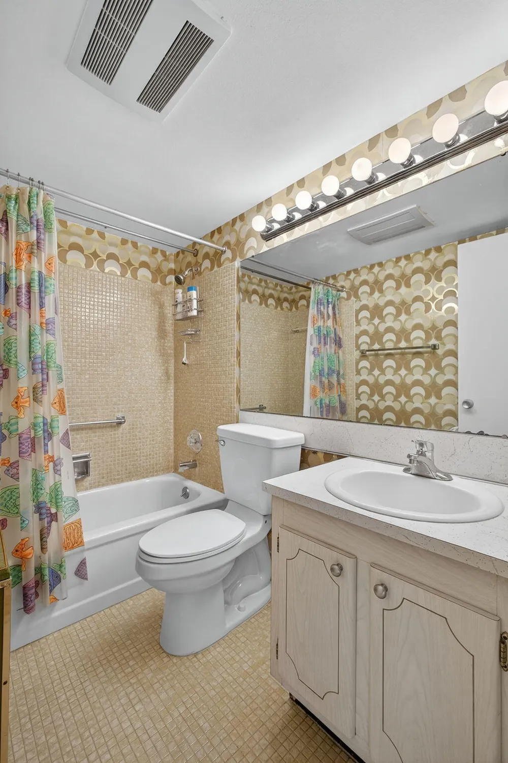 Property Slideshow image 11 of 30 | 225 bedford i, West Palm Beach, FL, 33417
