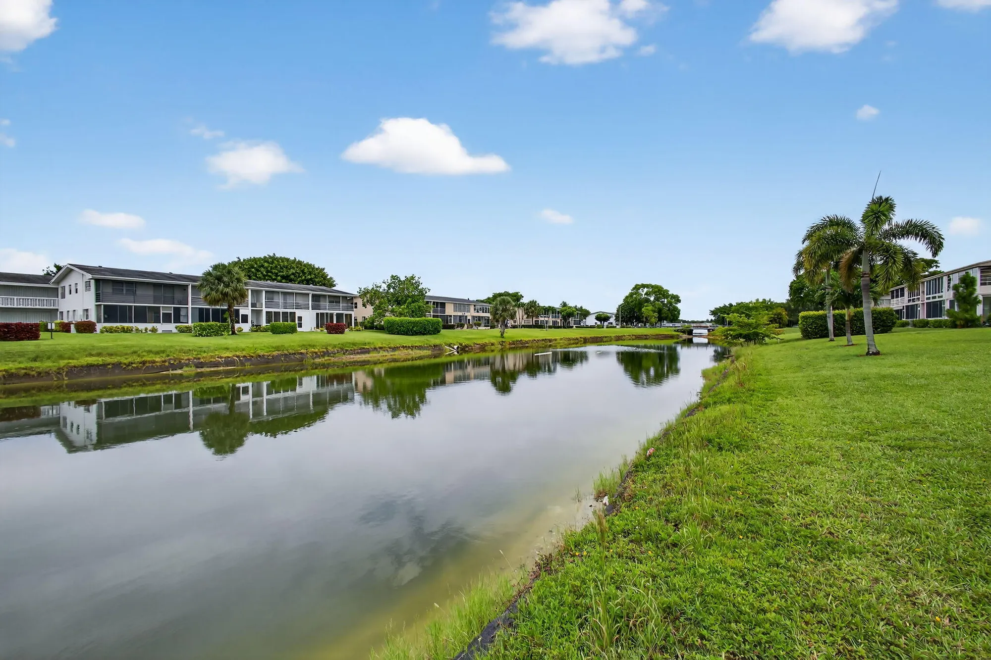 Property Slideshow image 16 of 30 | 225 bedford i, West Palm Beach, FL, 33417