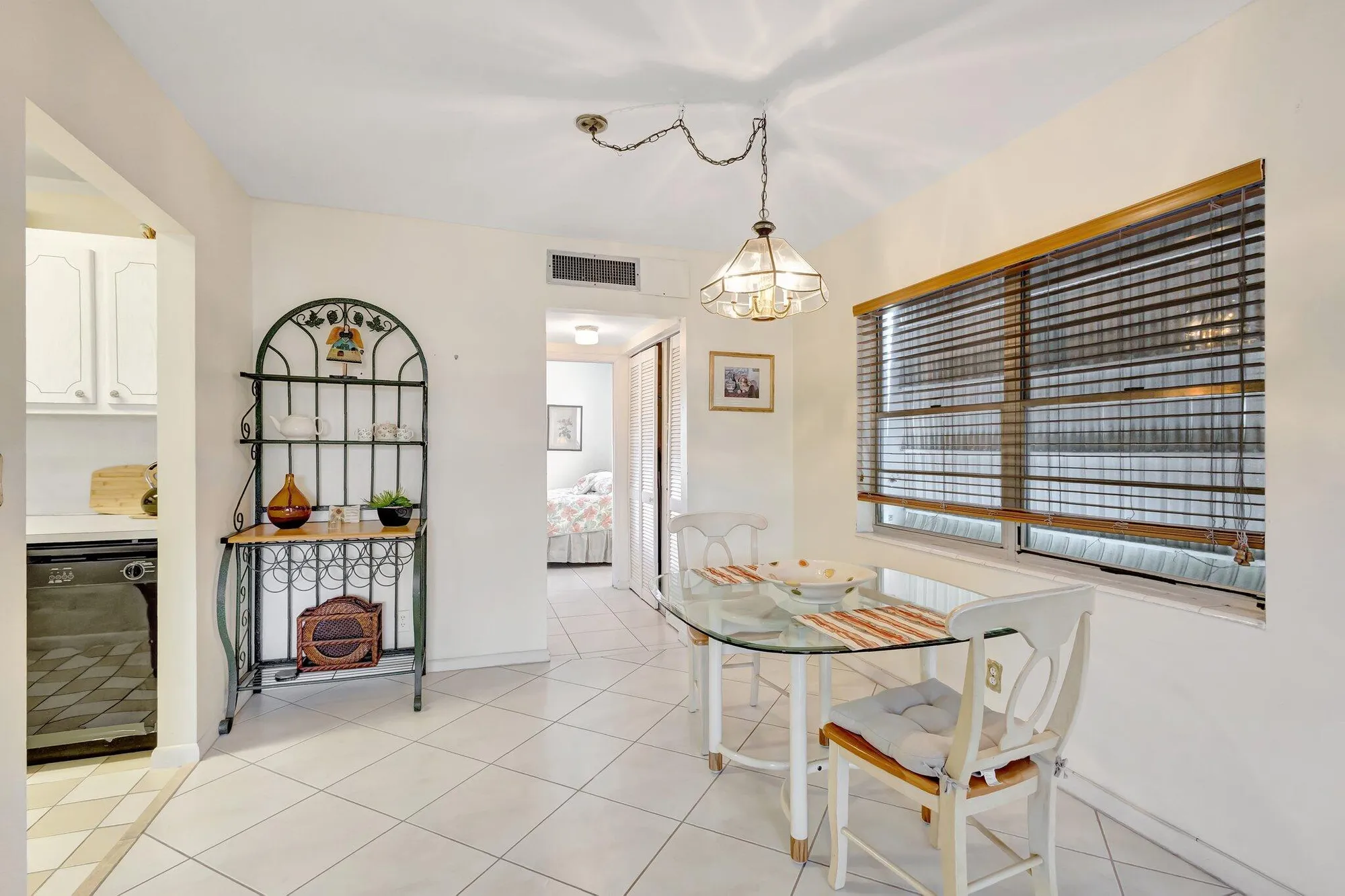 Property Slideshow image 6 of 33 | 189 coventry h, West Palm Beach, FL, 33417