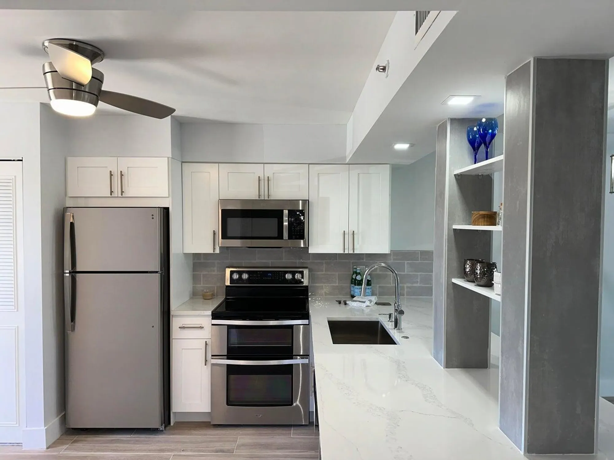 Property Slideshow image 1 of 10 | 14527 bonaire blvd 306, Delray Beach, FL, 33446