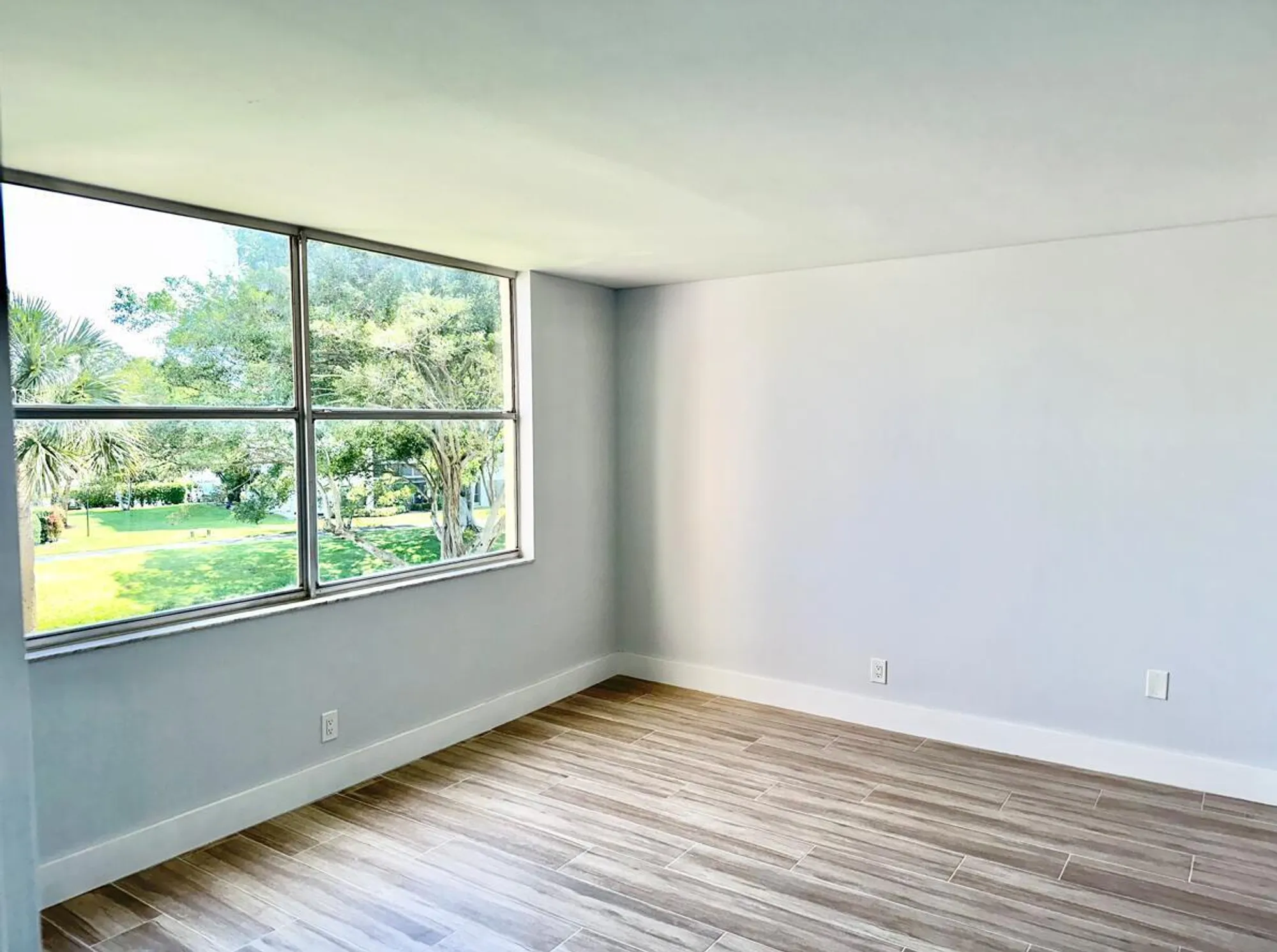 Property Slideshow image 5 of 10 | 14527 bonaire blvd 306, Delray Beach, FL, 33446