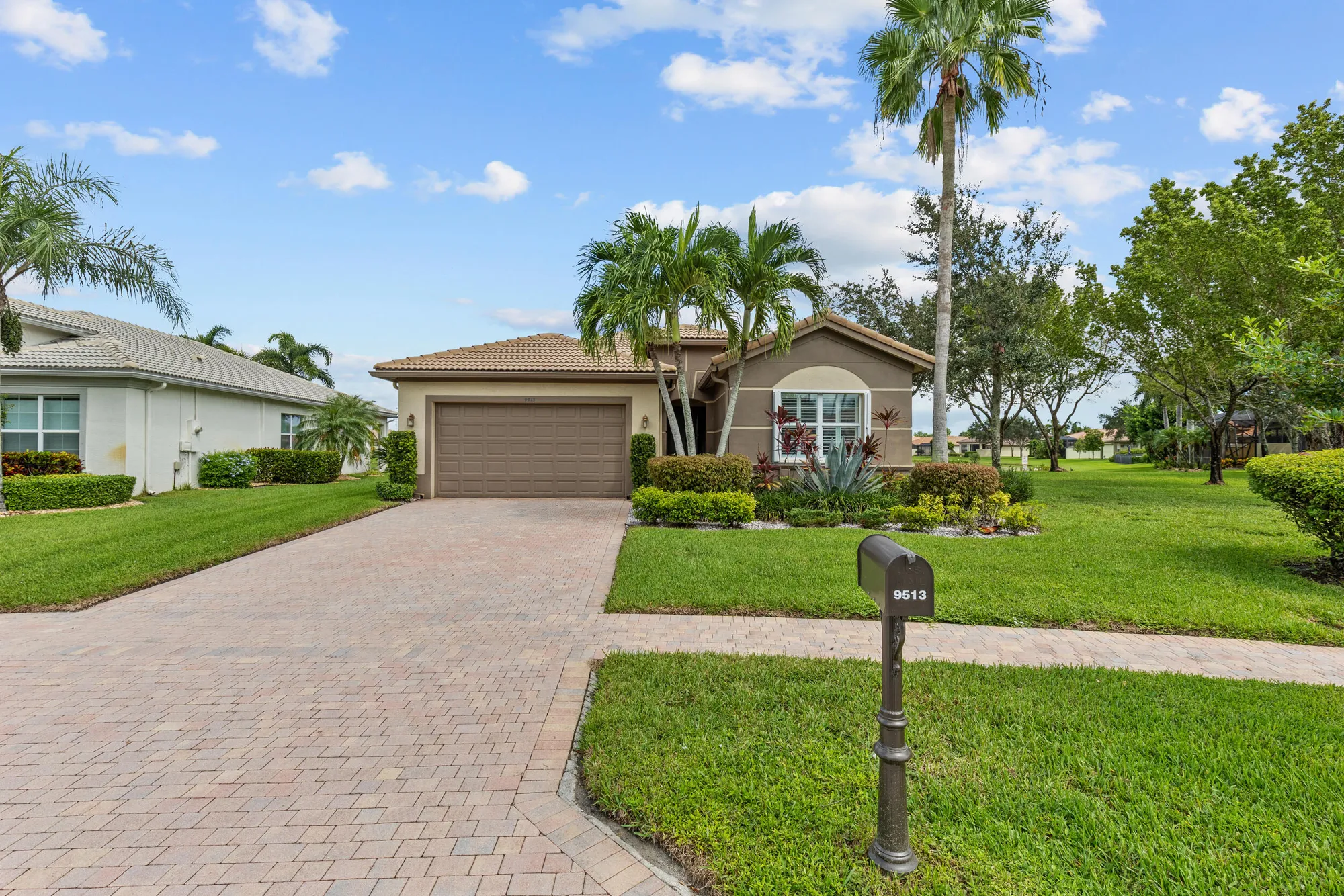 Property Slideshow image 1 of 54 | 9513 isles cay dr, Delray Beach, FL, 33446