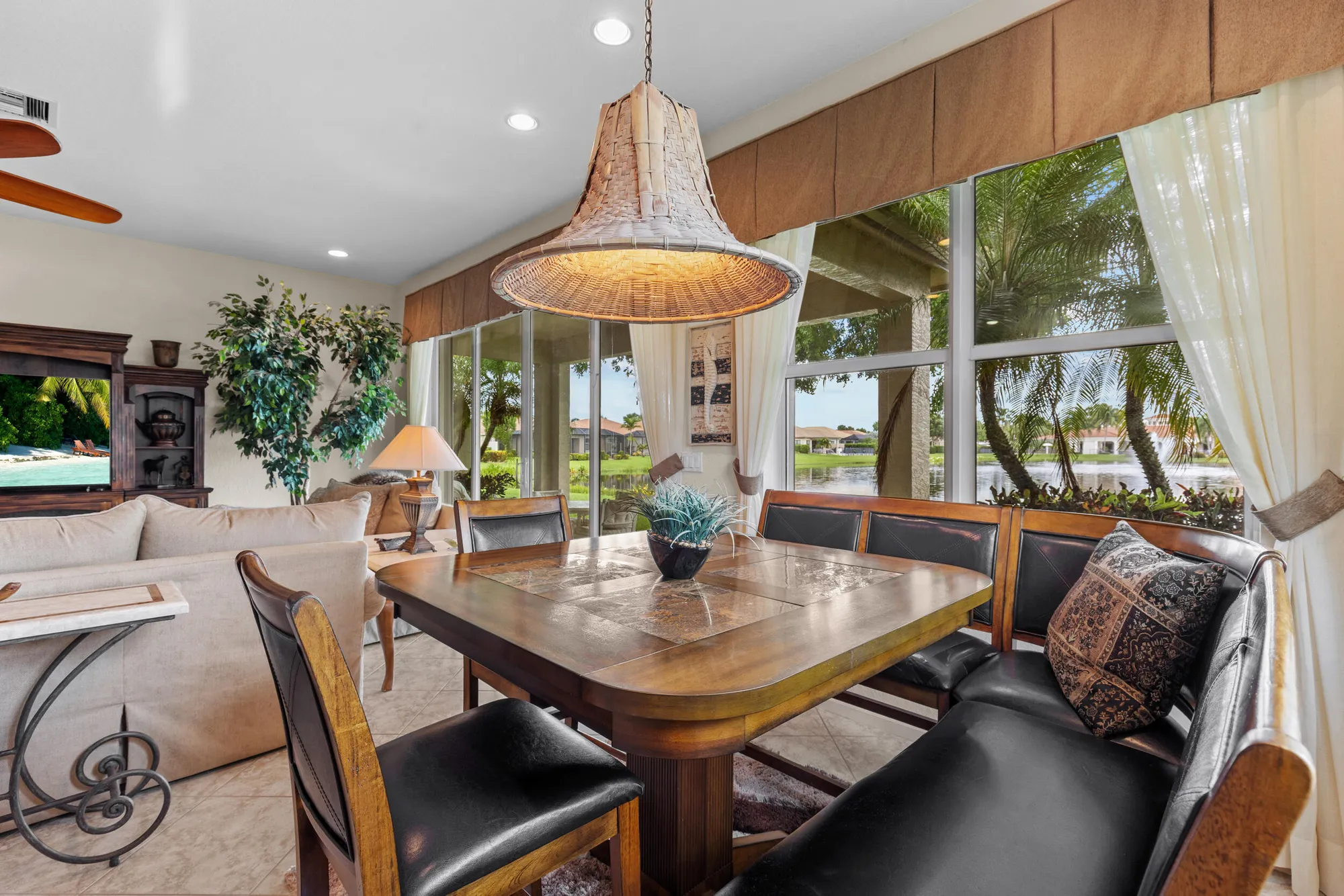 Property Slideshow image 13 of 54 | 9513 isles cay dr, Delray Beach, FL, 33446