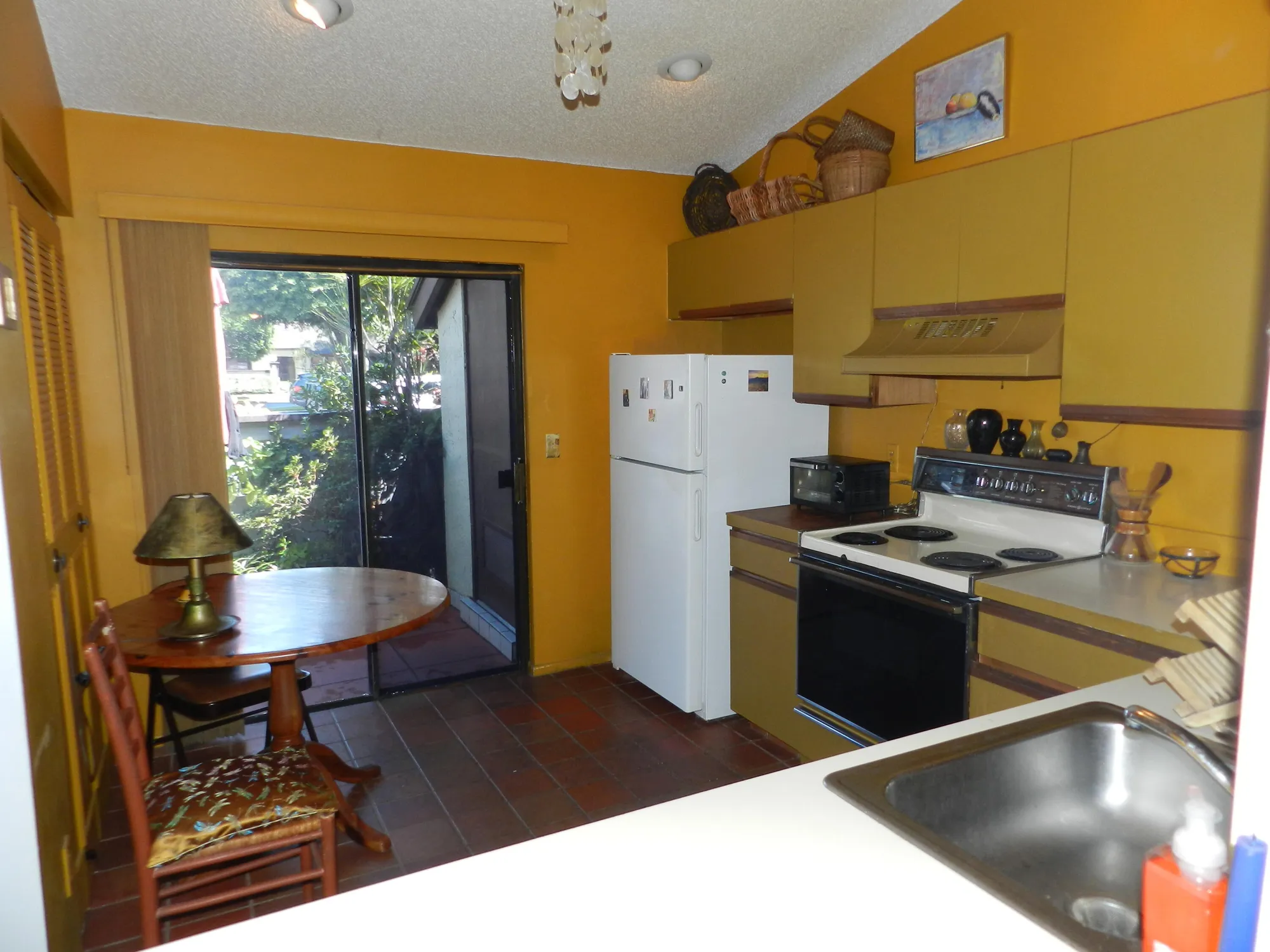 Property Slideshow image 2 of 32 | 450 knollwood ct, Royal Palm Beach, FL, 33411