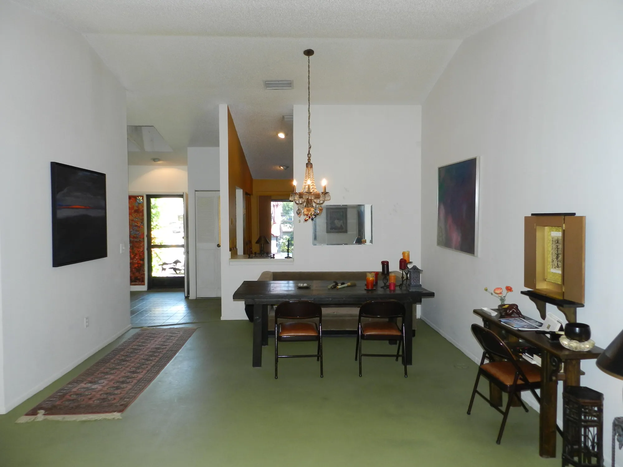 Property Slideshow image 11 of 32 | 450 knollwood ct, Royal Palm Beach, FL, 33411