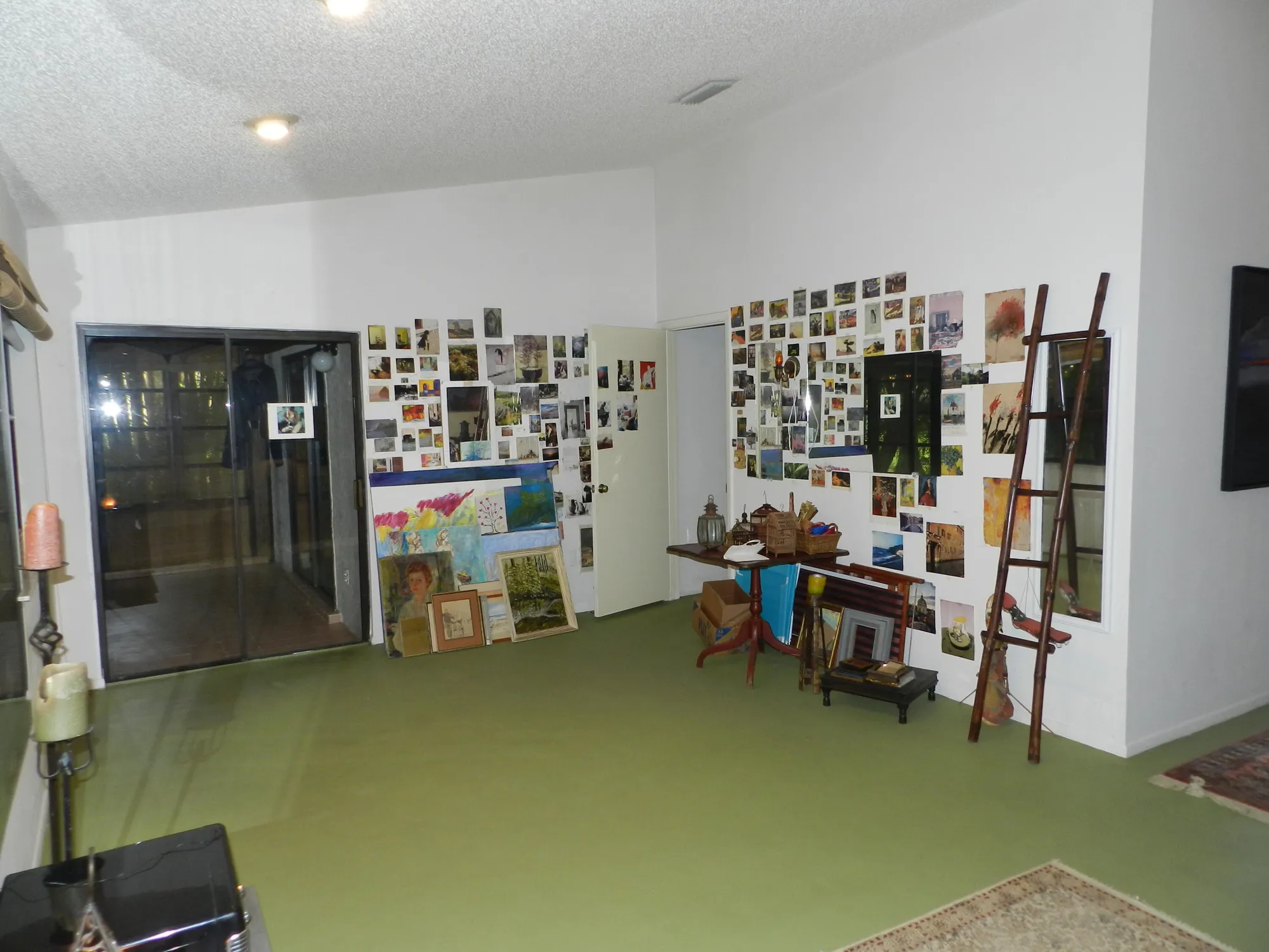 Property Slideshow image 12 of 32 | 450 knollwood ct, Royal Palm Beach, FL, 33411