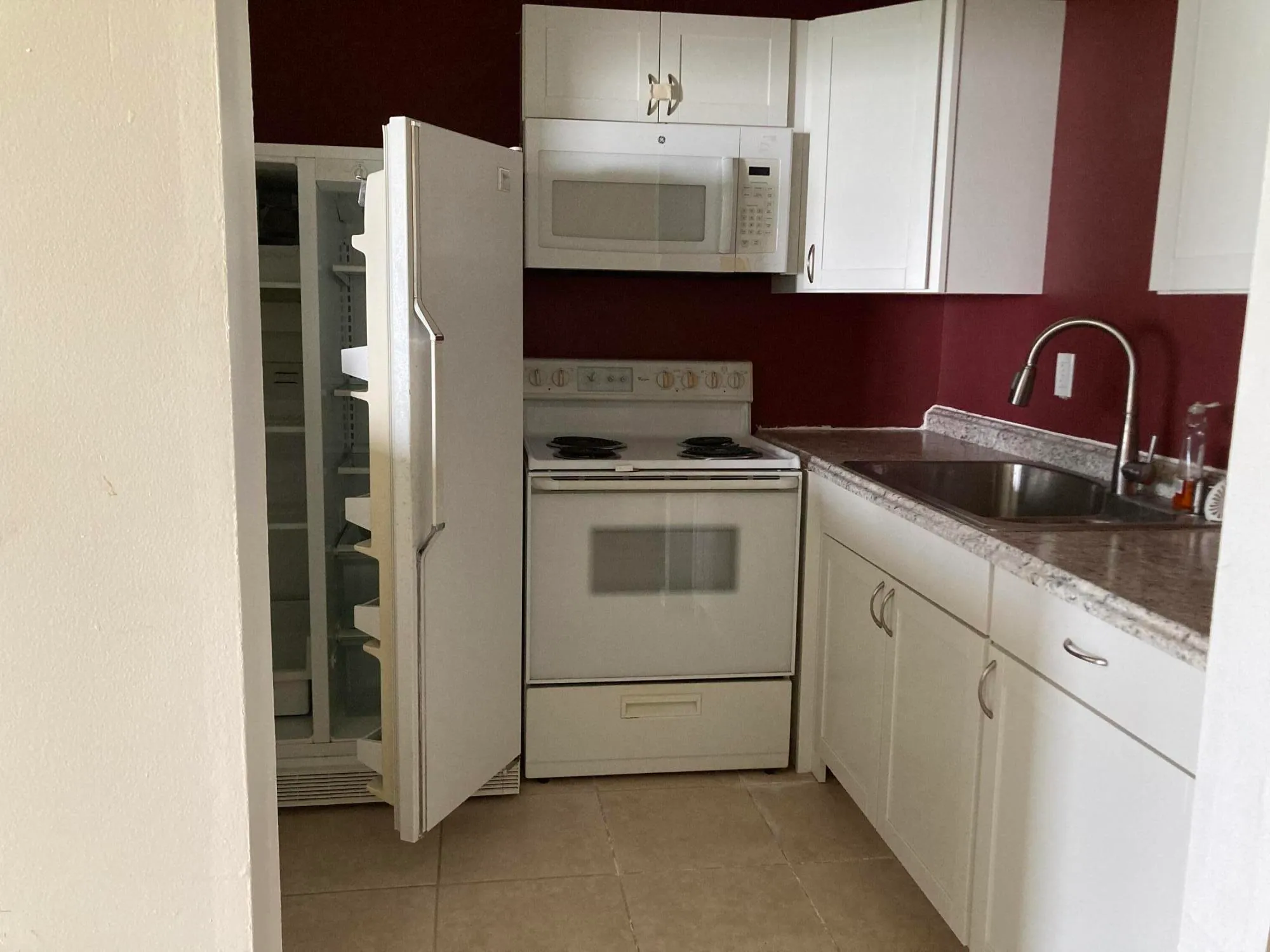 Property Slideshow image 5 of 25 | 75 salisbury d, West Palm Beach, FL, 33417