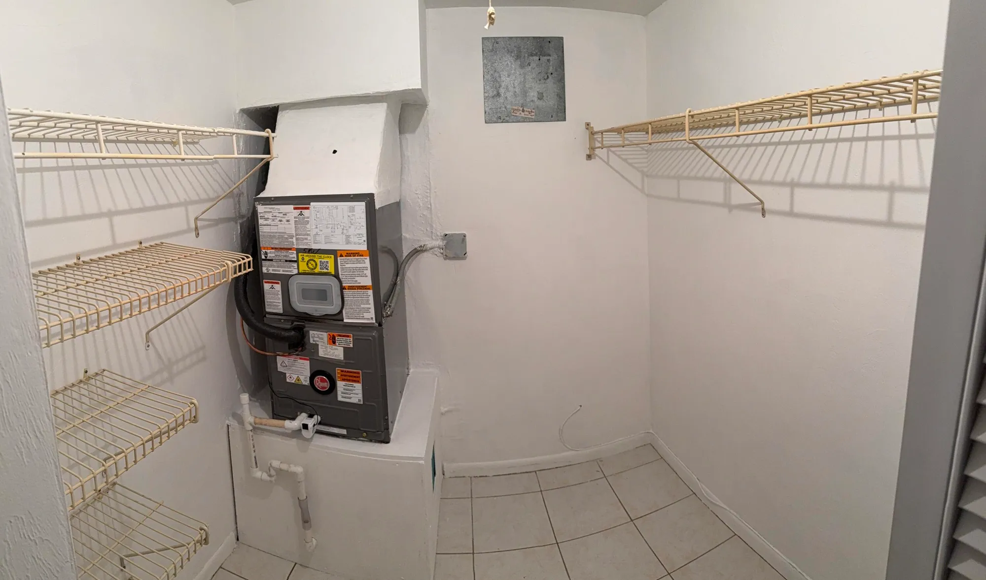 Property Slideshow image 18 of 29 | 3160 lake osborne dr 112, Lake Worth Beach, FL, 33461